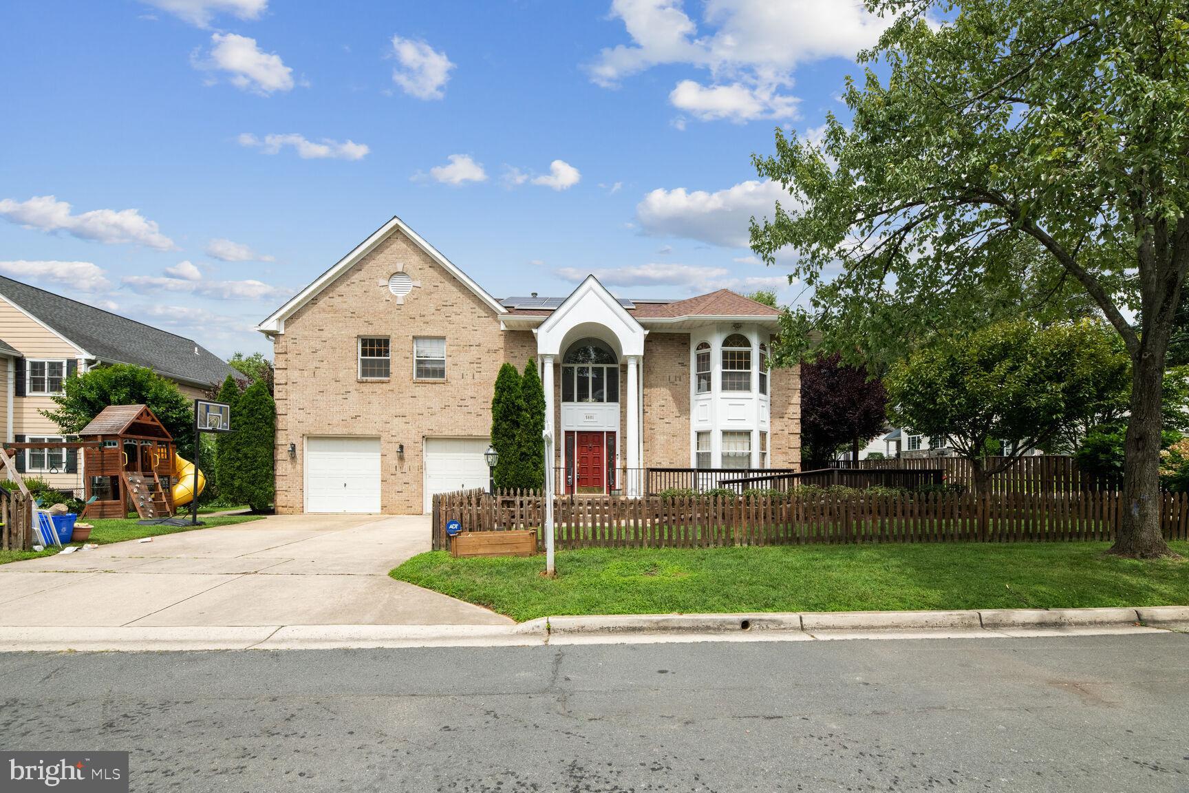 HUNTINGTON TERRACE - Residential