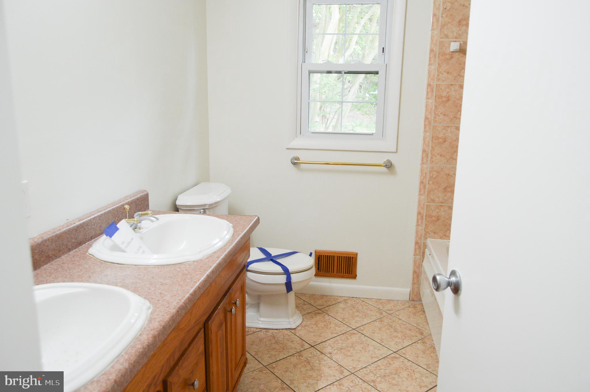 PARIS ESTATES - Residential