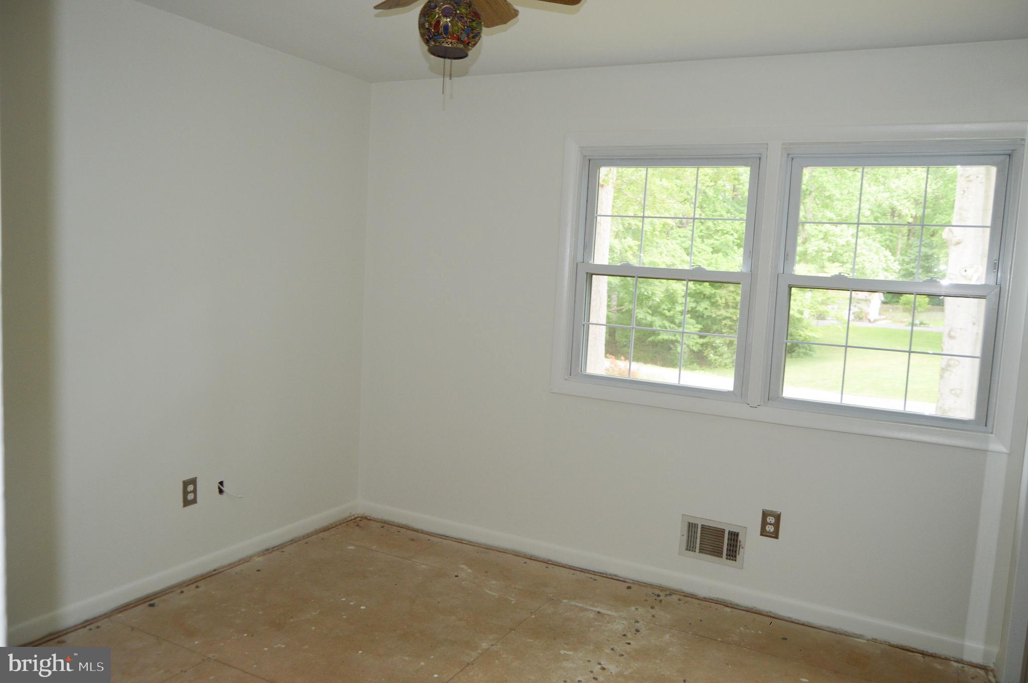 PARIS ESTATES - Residential