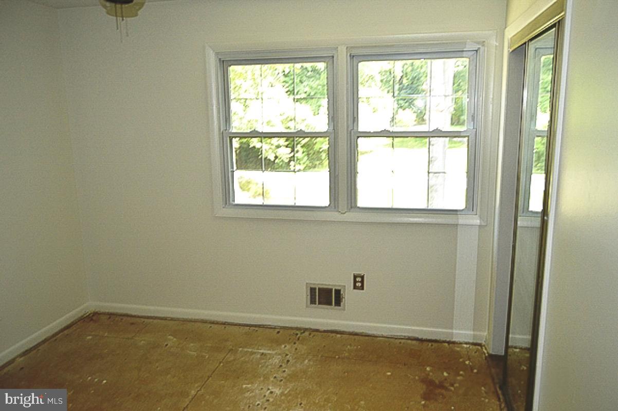 PARIS ESTATES - Residential