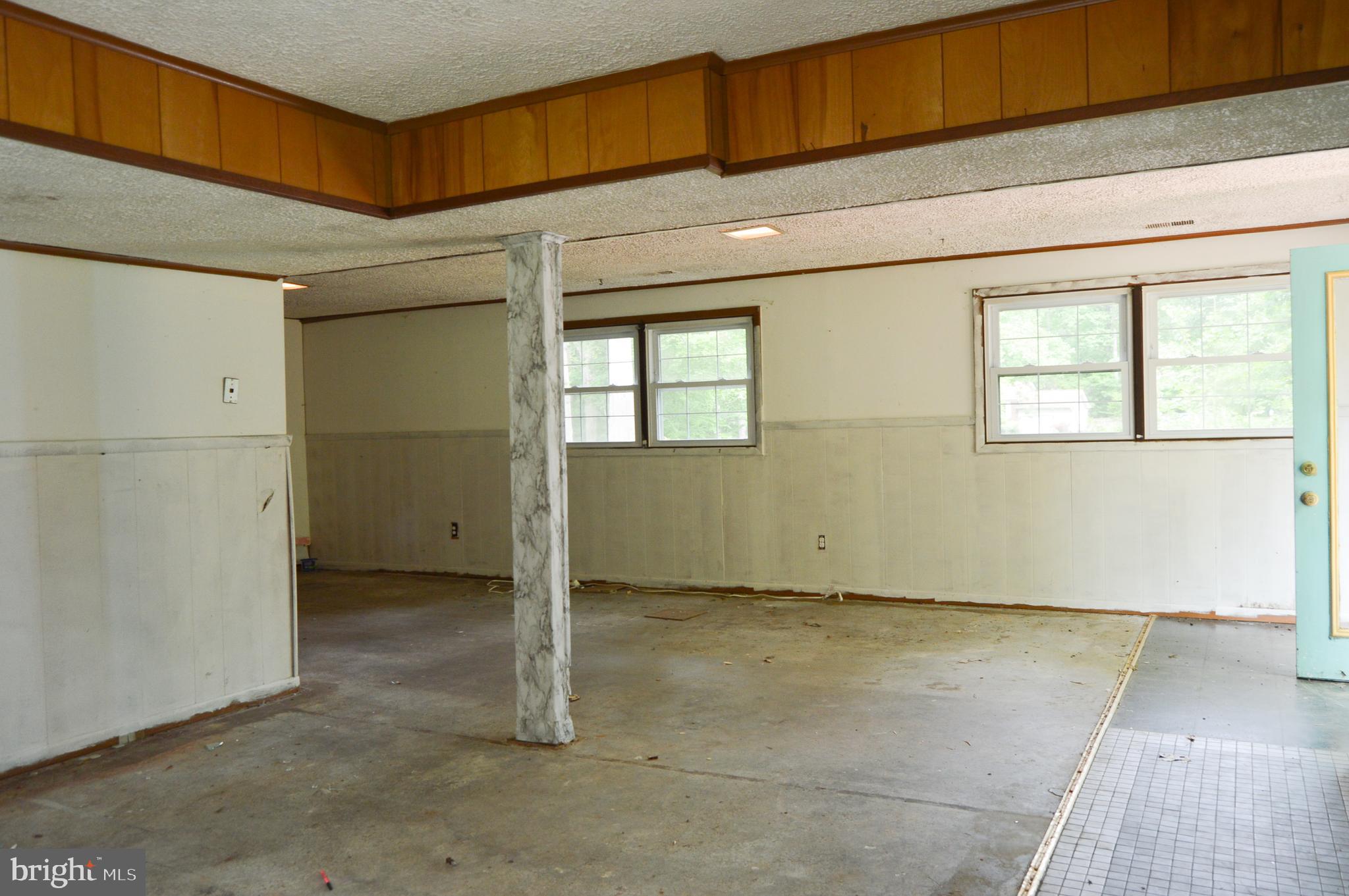 PARIS ESTATES - Residential