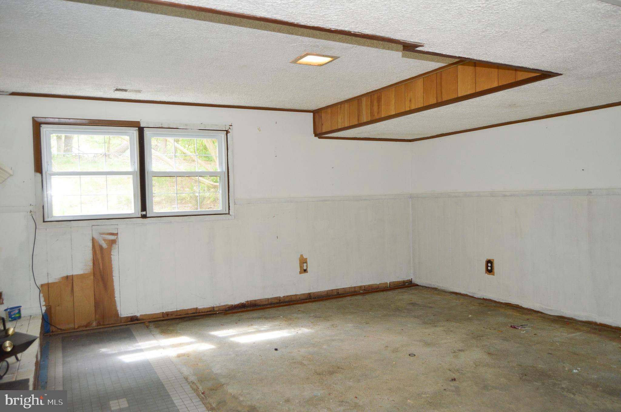 PARIS ESTATES - Residential