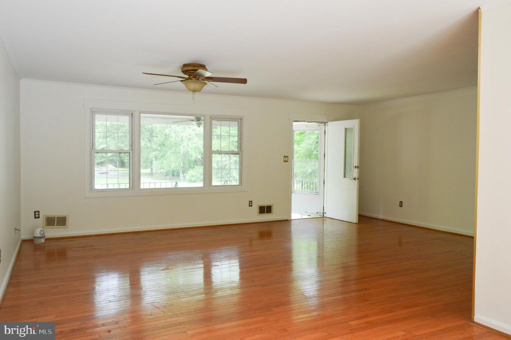 Photo of 8814 Lafayette Drive, OWINGS, MD 20736 (MLS # MDCA2023664)