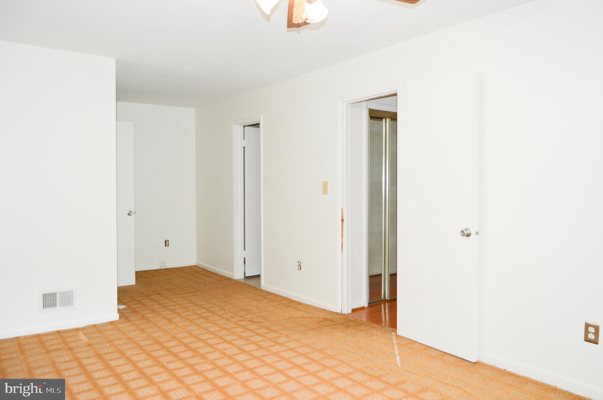 PARIS ESTATES - Residential