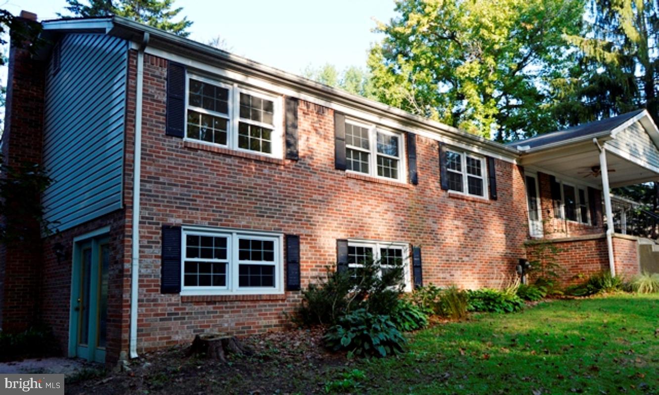 PARIS ESTATES - Residential