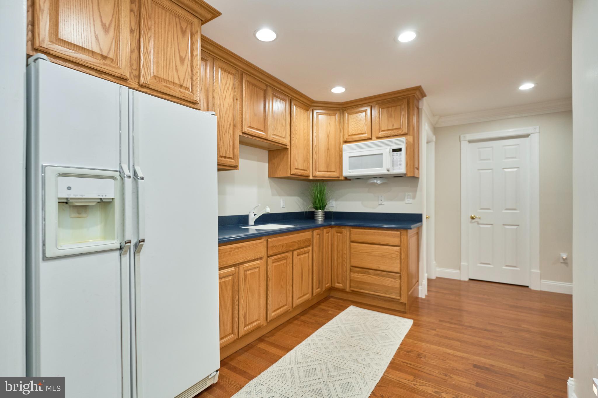 ASHBURN VILLAGE - Residential