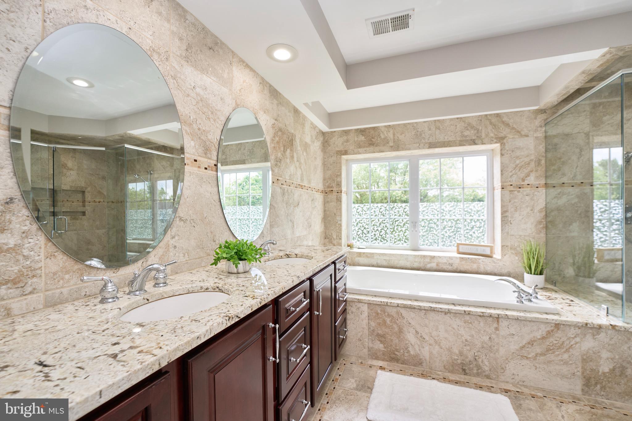 ASHBURN VILLAGE - Residential