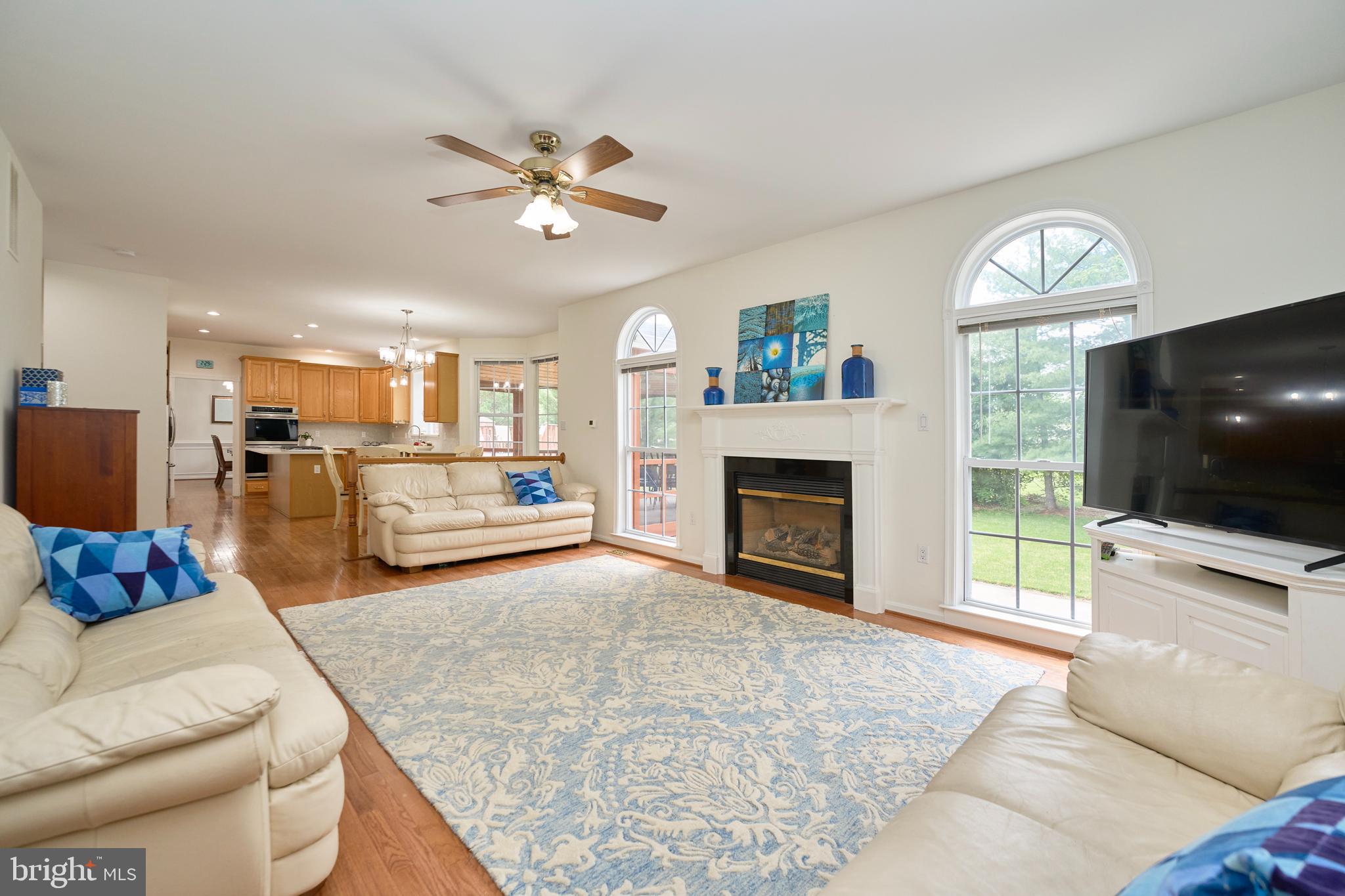 ASHBURN VILLAGE - Residential