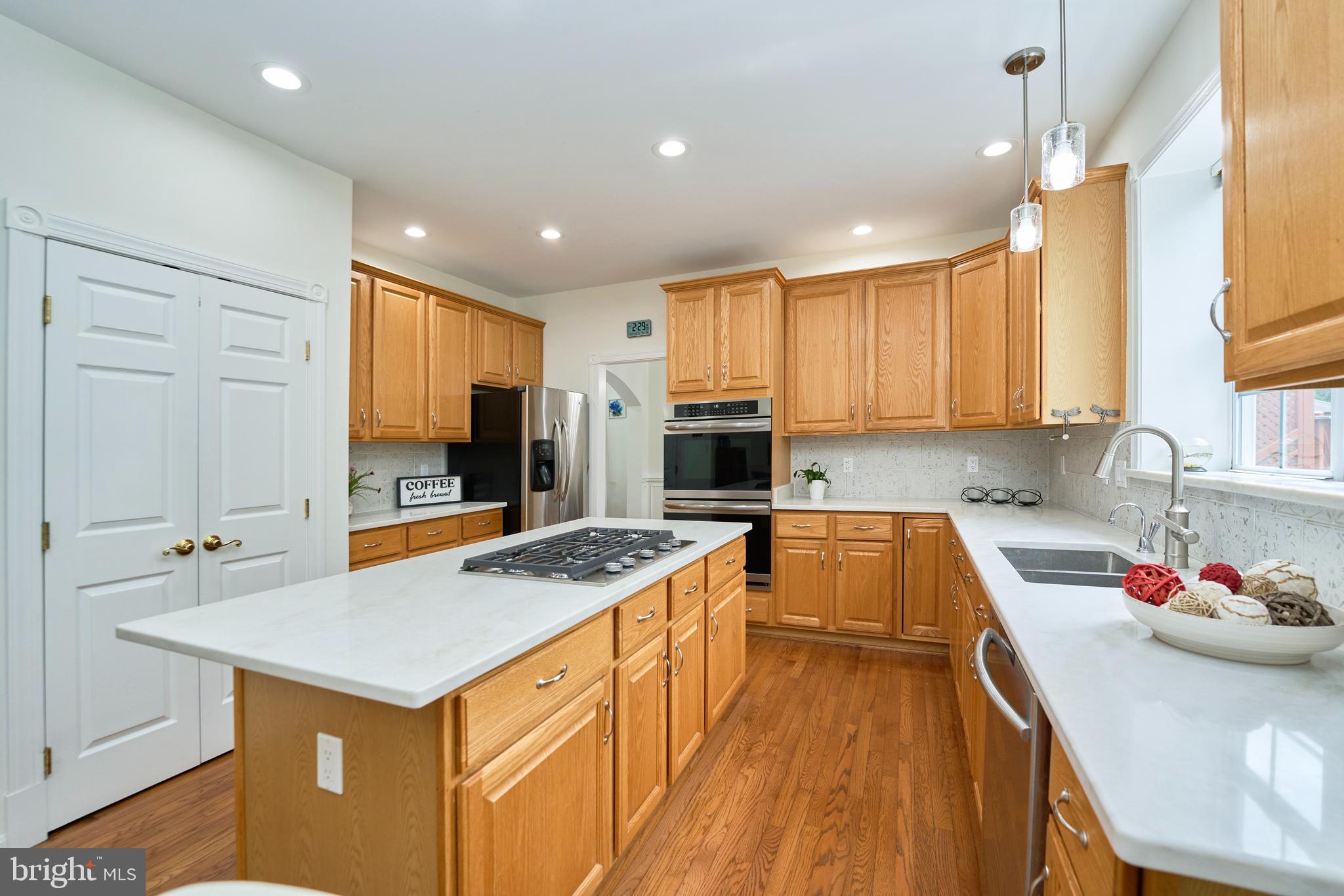 ASHBURN VILLAGE - Residential