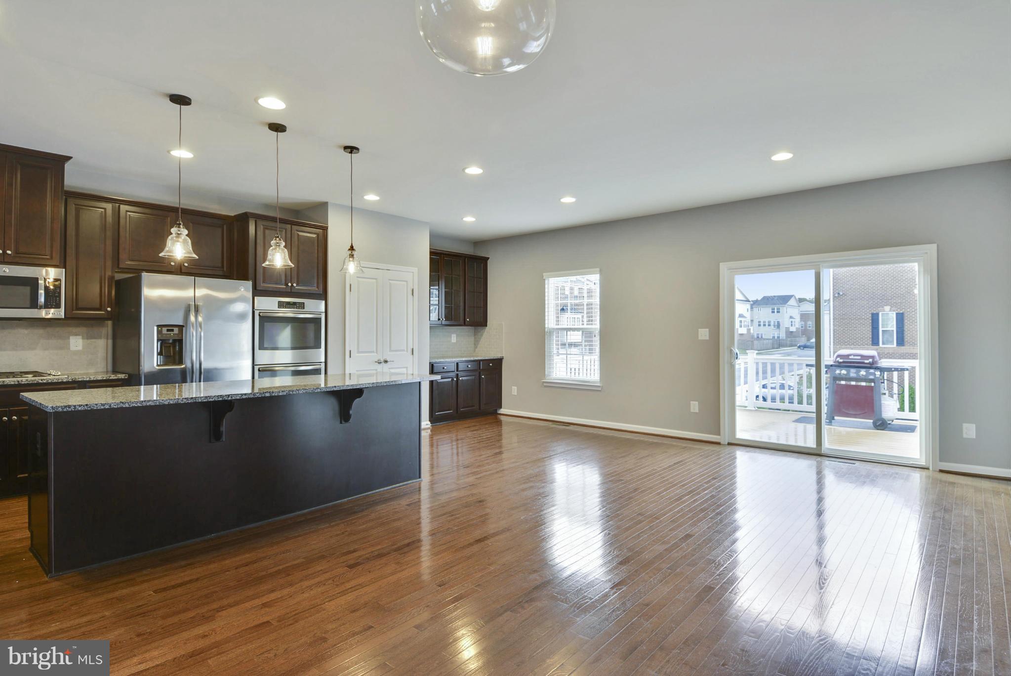 SEVEN HILLS - Residential