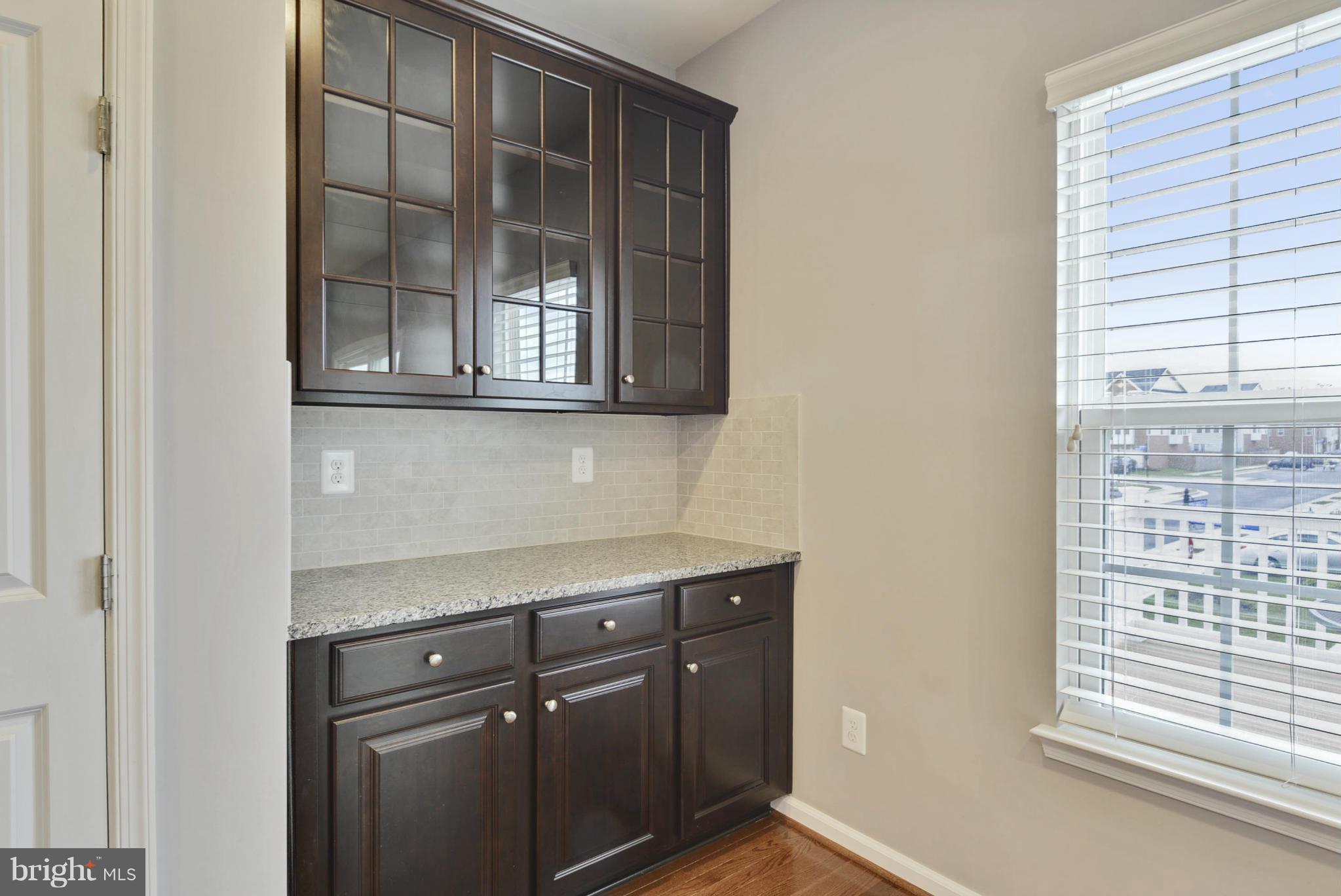 SEVEN HILLS - Residential