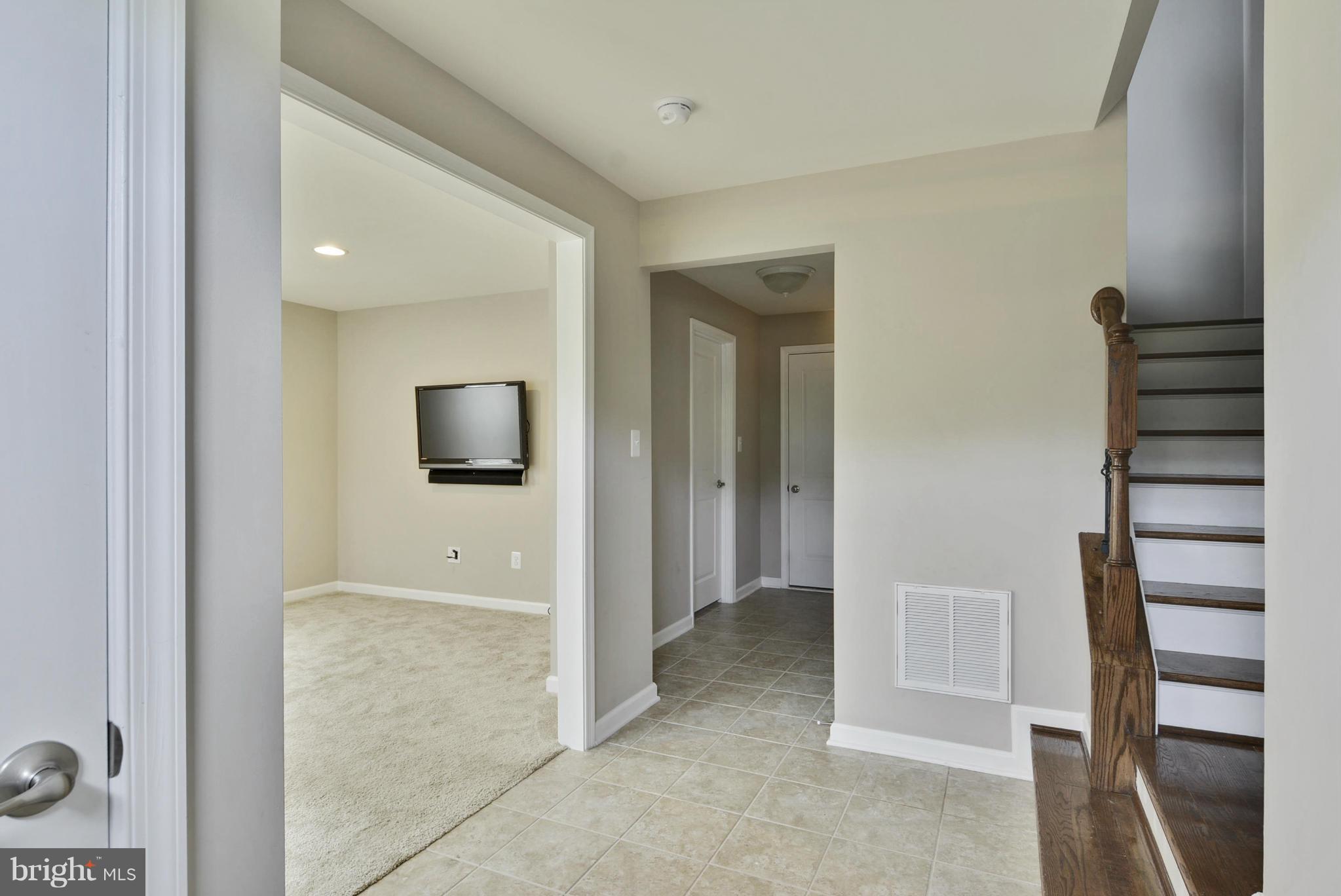 SEVEN HILLS - Residential