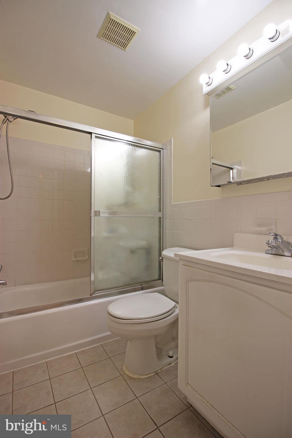 GROSVENOR PARK - Residential Lease