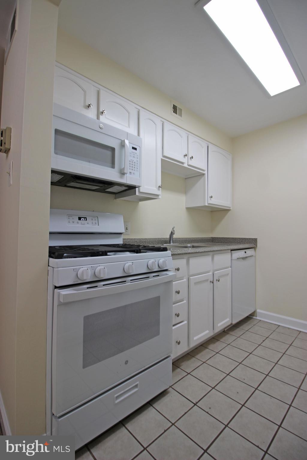 GROSVENOR PARK - Residential Lease