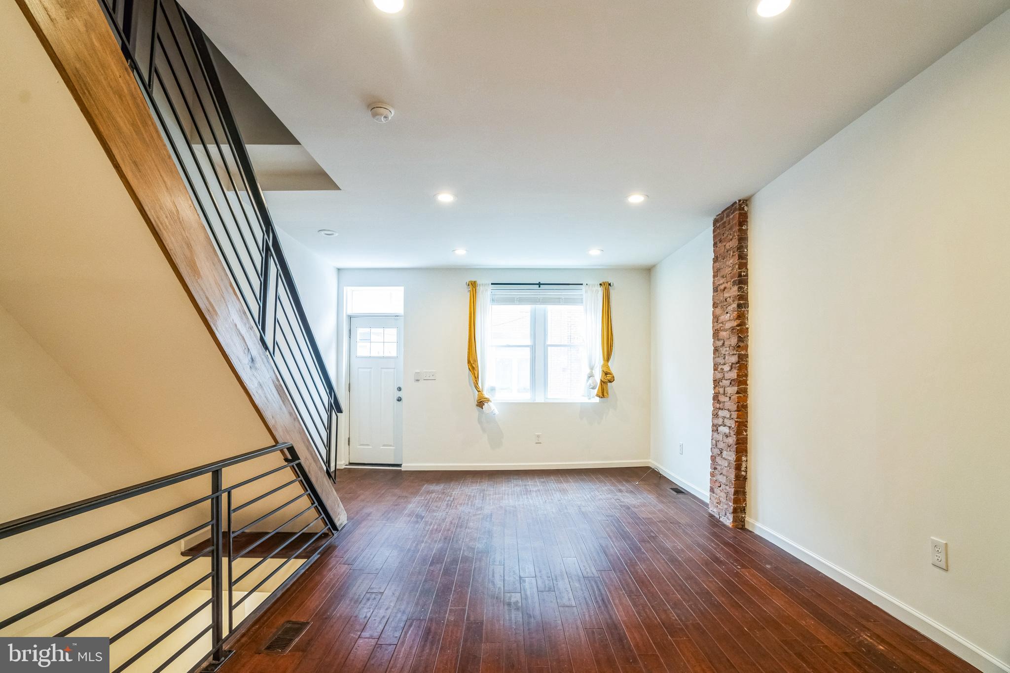 POINT BREEZE - Residential