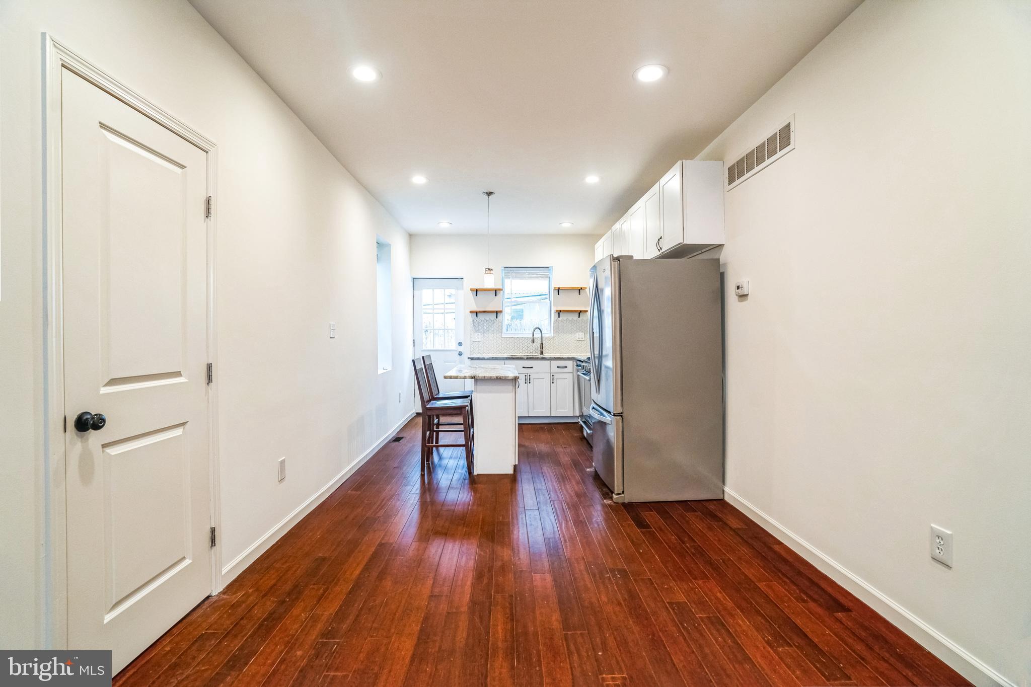 POINT BREEZE - Residential