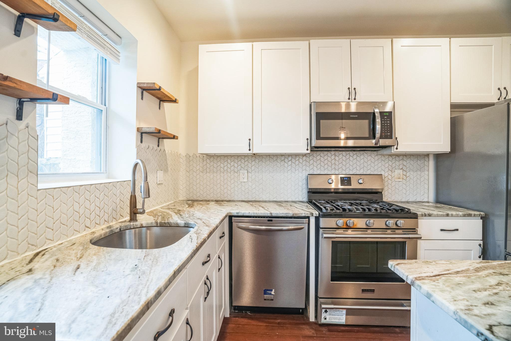 POINT BREEZE - Residential