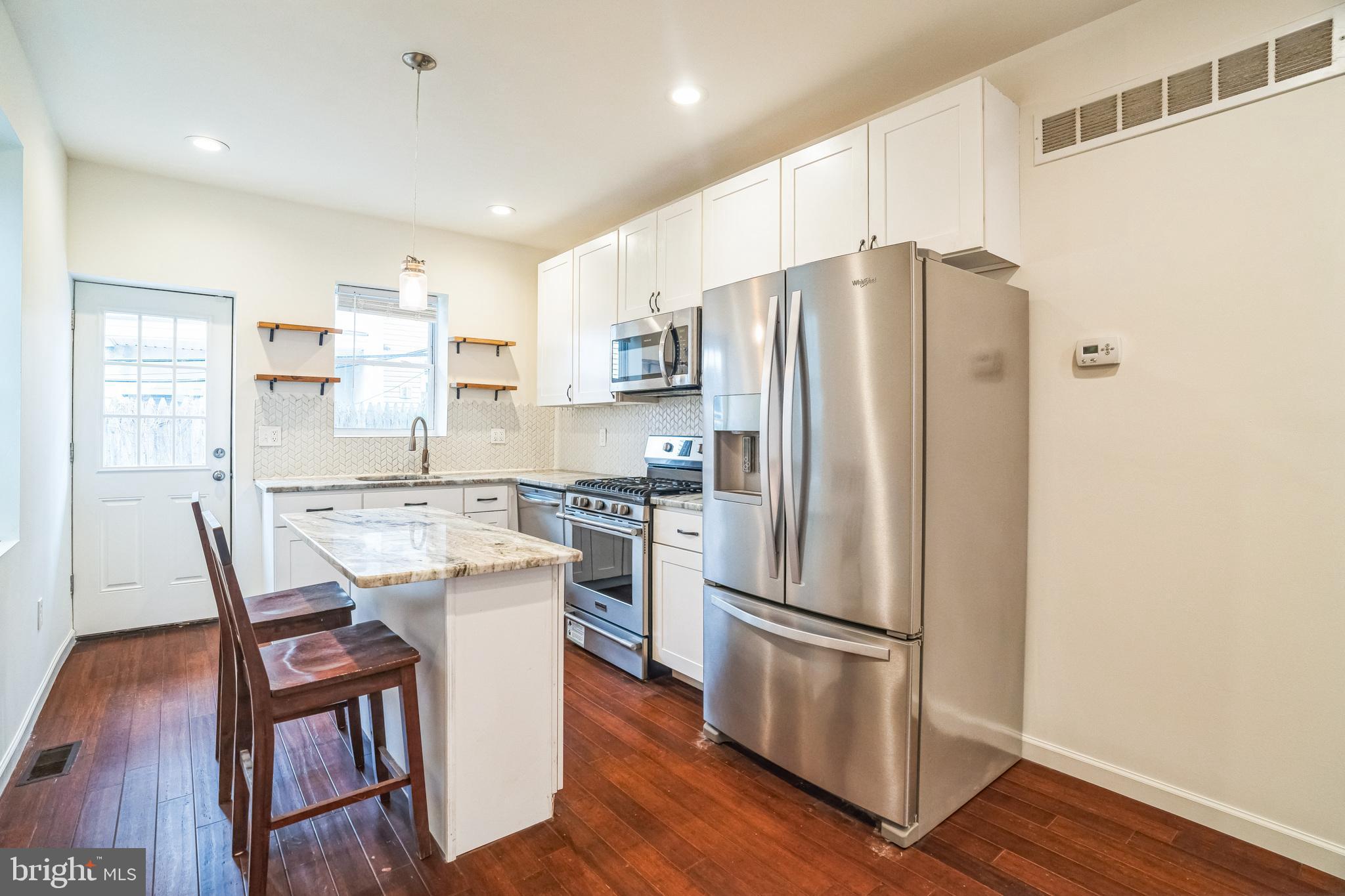 POINT BREEZE - Residential