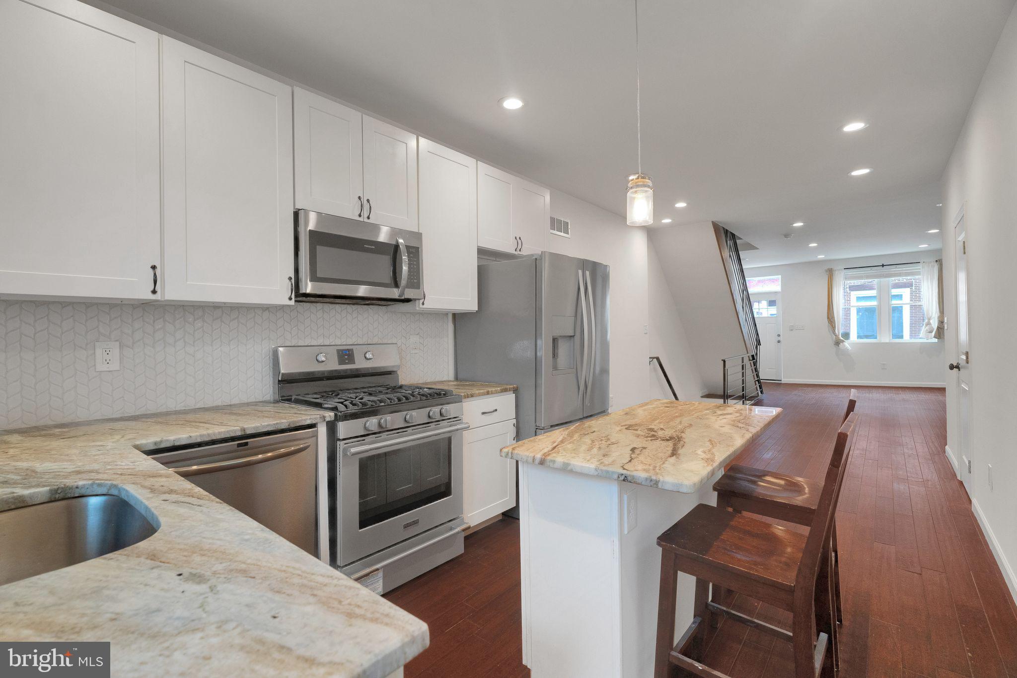 POINT BREEZE - Residential