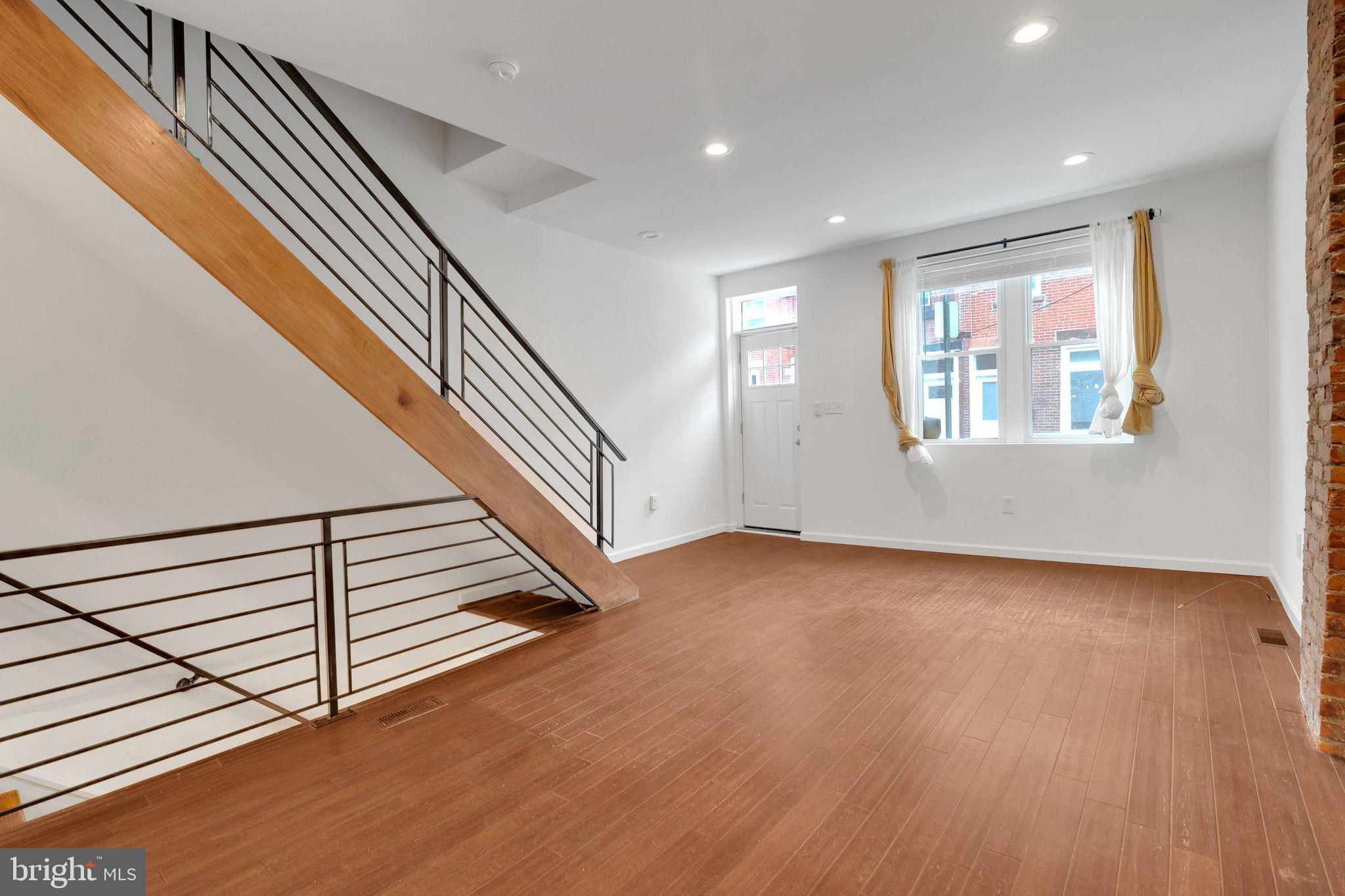 POINT BREEZE - Residential