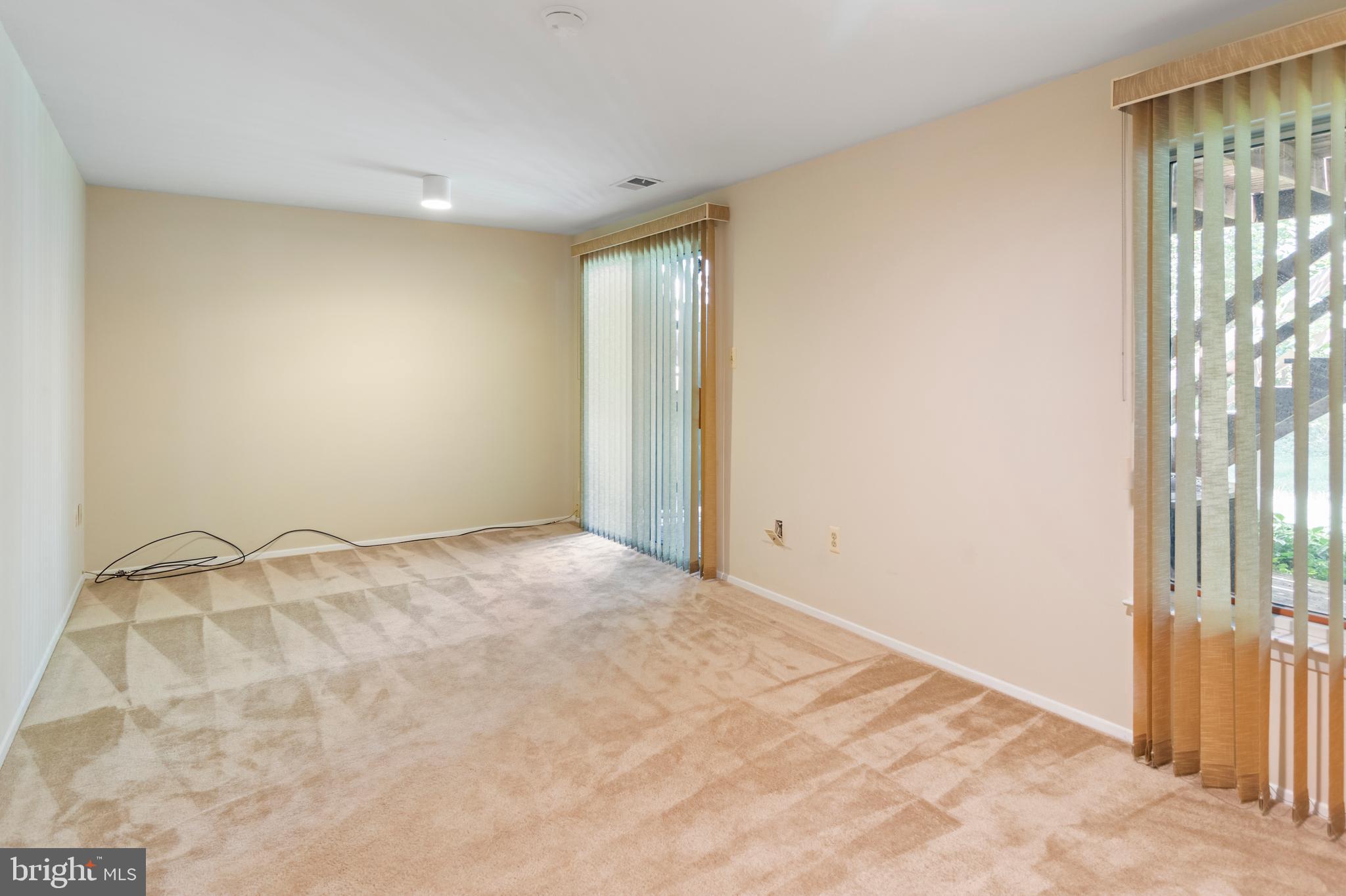 WOODLAND PARK - Residential Lease