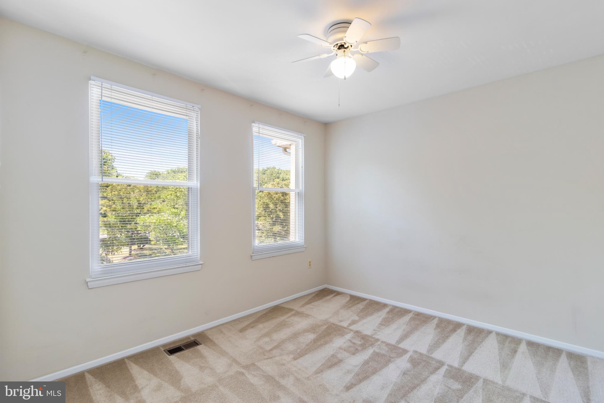 WOODLAND PARK - Residential Lease