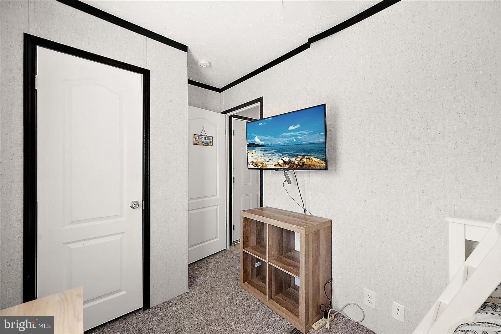 SALT LIFE PARK LLC - Residential