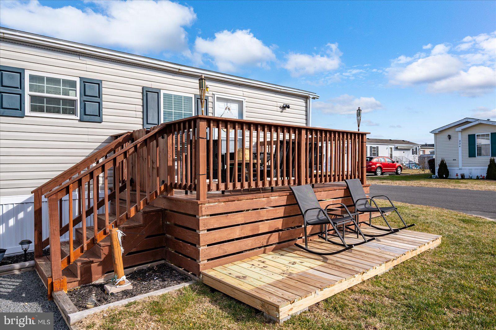 SALT LIFE PARK LLC - Residential