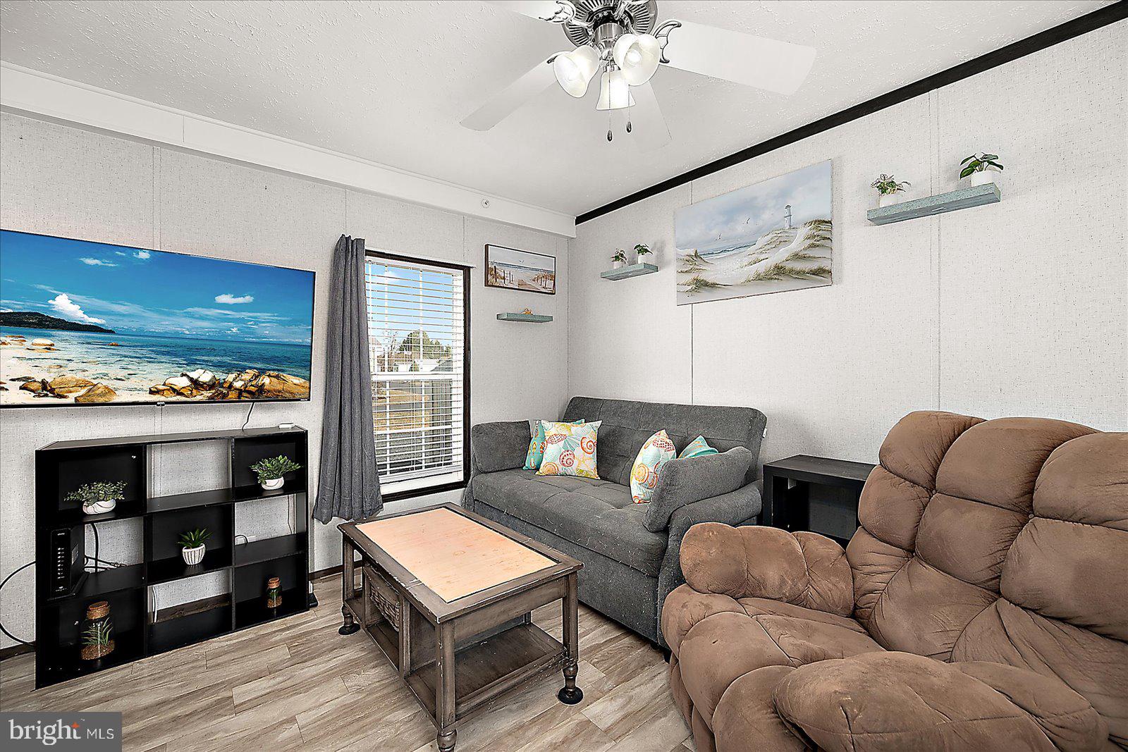 SALT LIFE PARK LLC - Residential