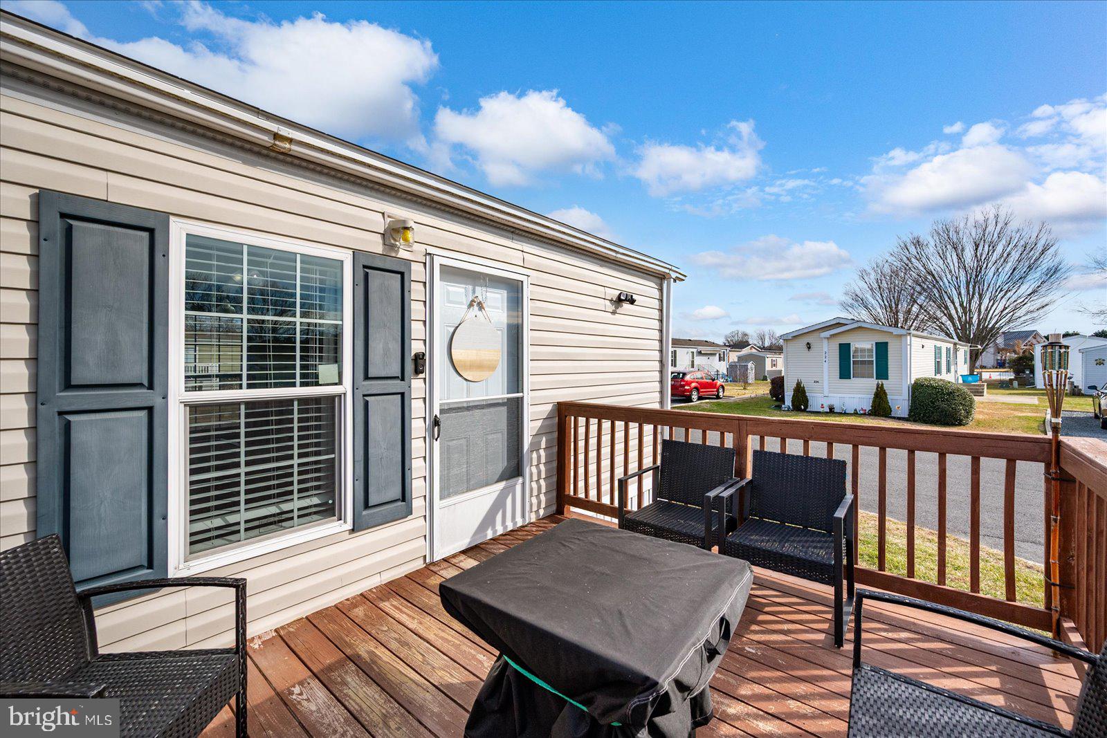 SALT LIFE PARK LLC - Residential