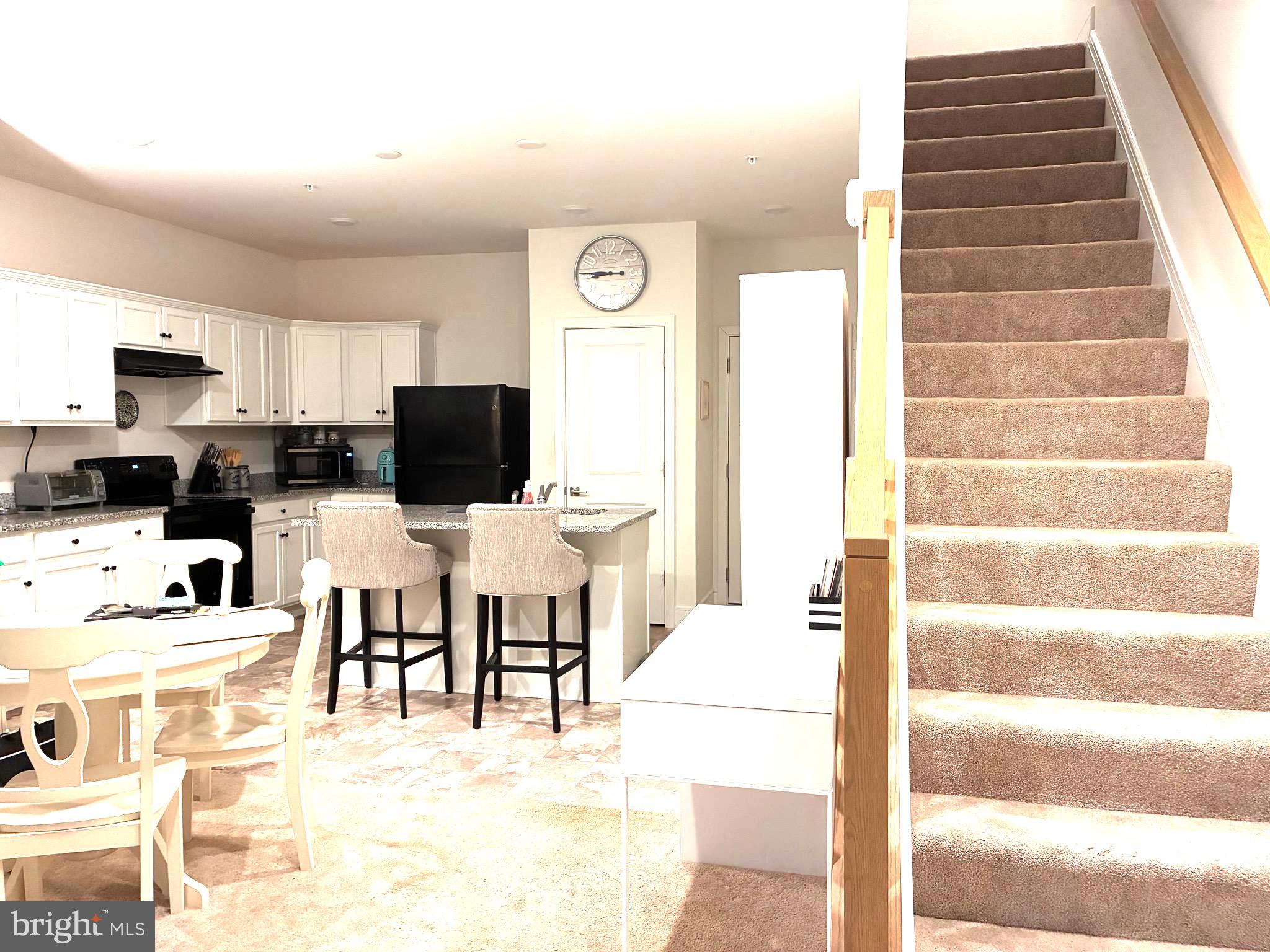 GOOSE CREEK VILLAGE - Residential