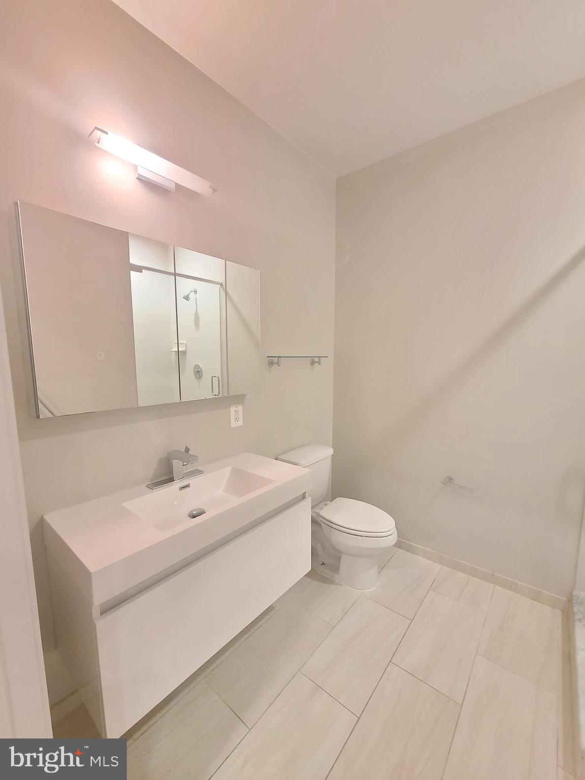 TRAFALGAR FLATS - Residential Lease