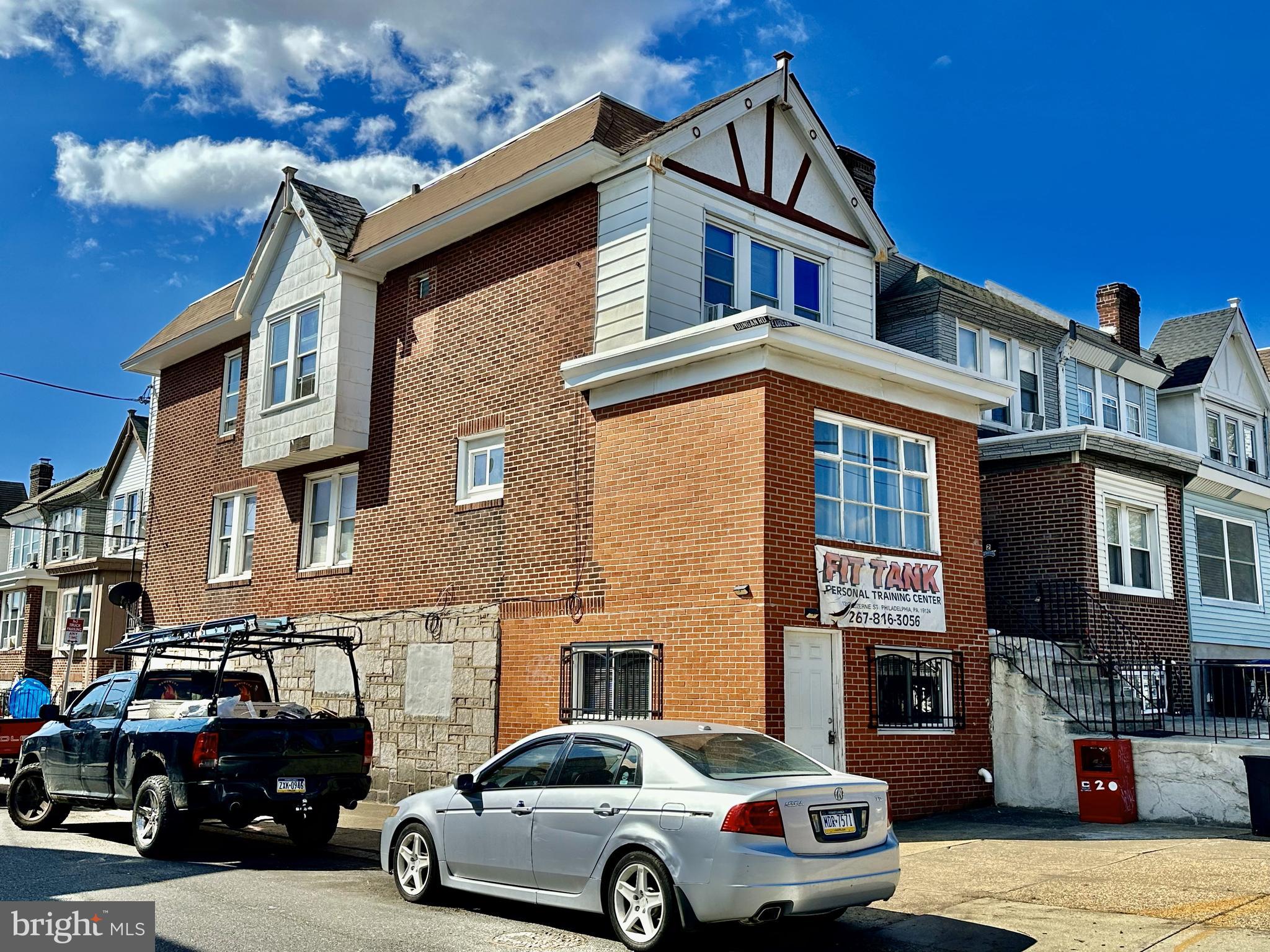 Investor's Alert! A great corner property for sale below Market price. This 2600sqft mix-use property is located in a nice and clean street. It contains of 1 commercial space and 2 residential family. Unit1 commercial space is generating
$904 monthly income with 5% rent increase every year. Unit2 is a large 2B1B, need light renovation, potentially generates $1200 a month. Unit3 is a 3B1B rented at $950 a month, also way under market price. It could be vacated brings $1300 monthly income. These 3 units could generate $40.8K yearly income. Now selling it way under market price. A great investment property for you to pick in Northeast Philly. Make a calculation and schedule your appointment ASAP.