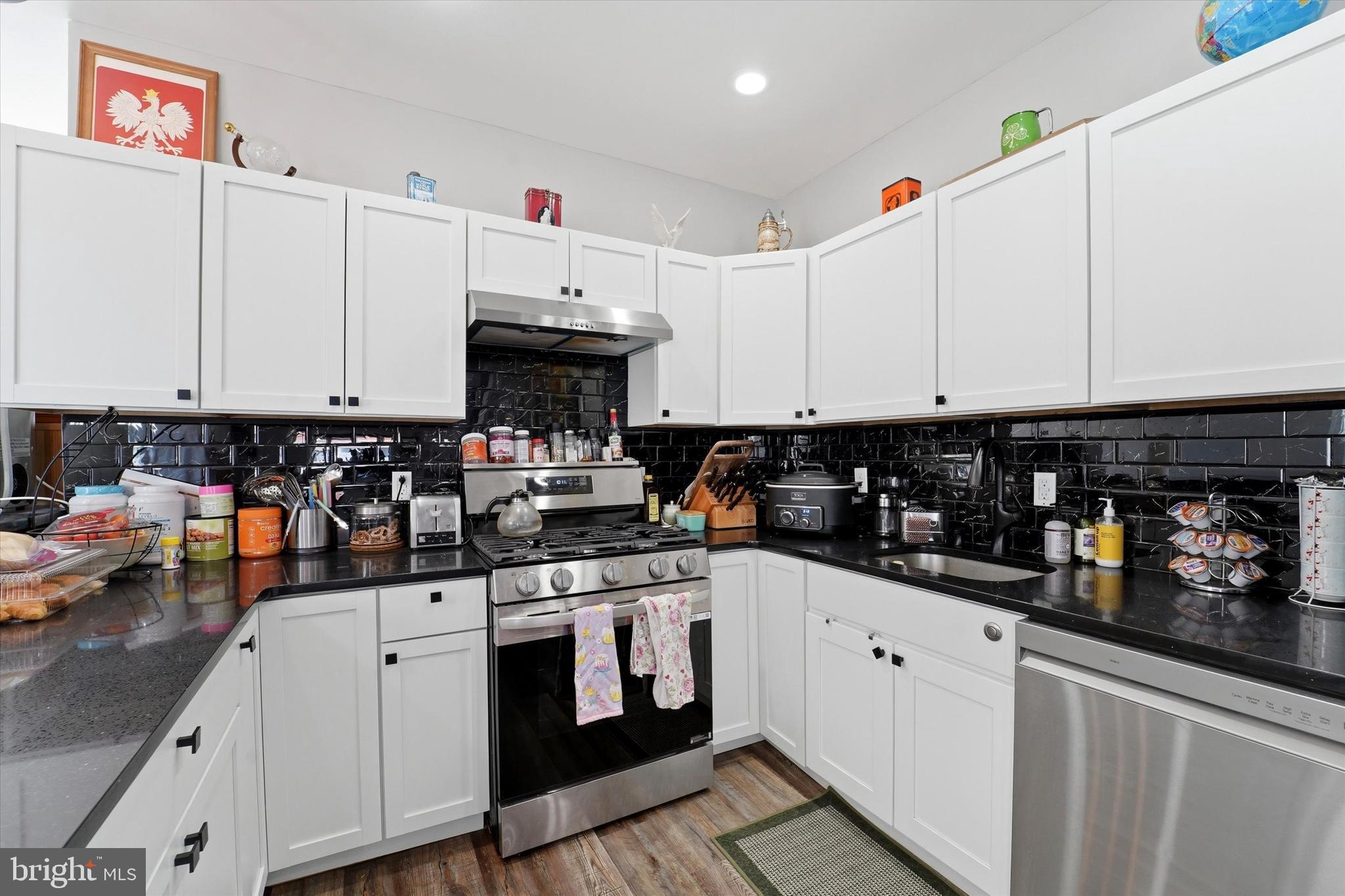 BRIDESBURG - Residential