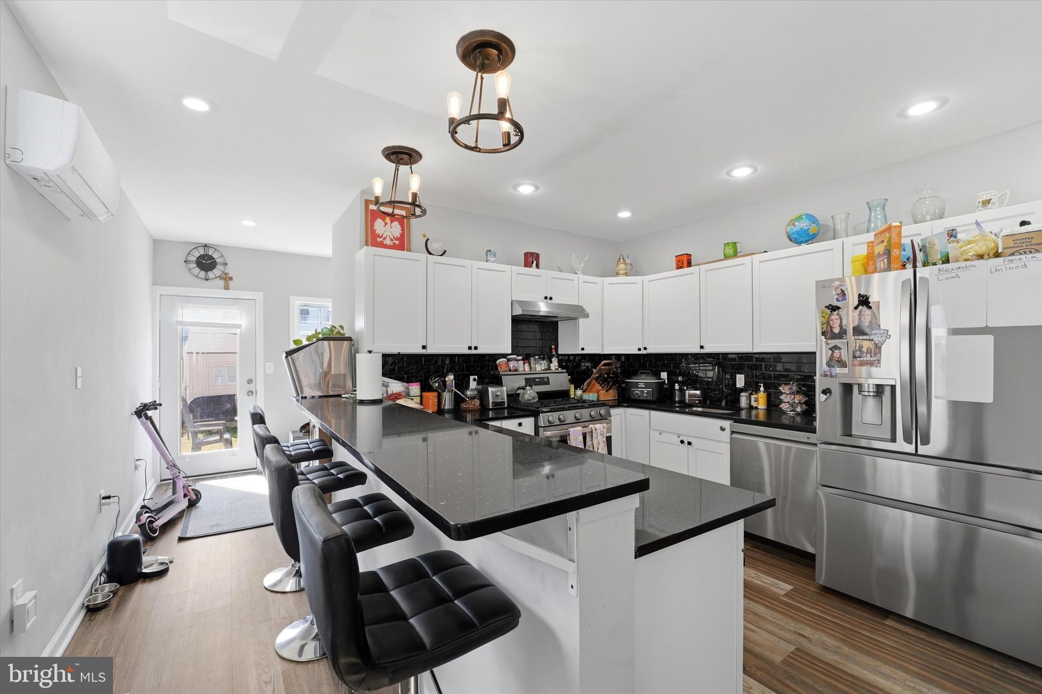 BRIDESBURG - Residential