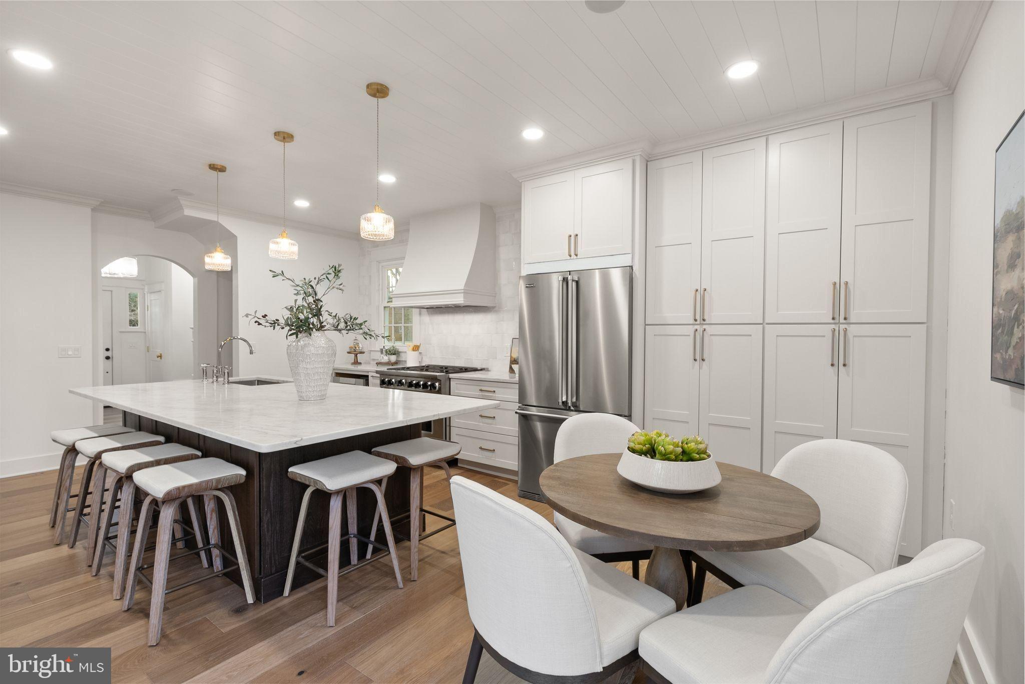 CHEVY CHASE VILLAGE - Residential