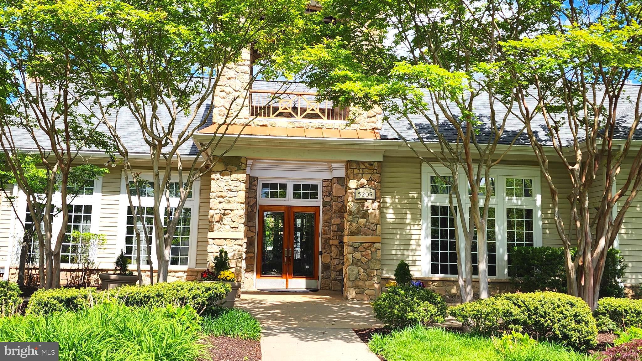 STONEGATE - Residential