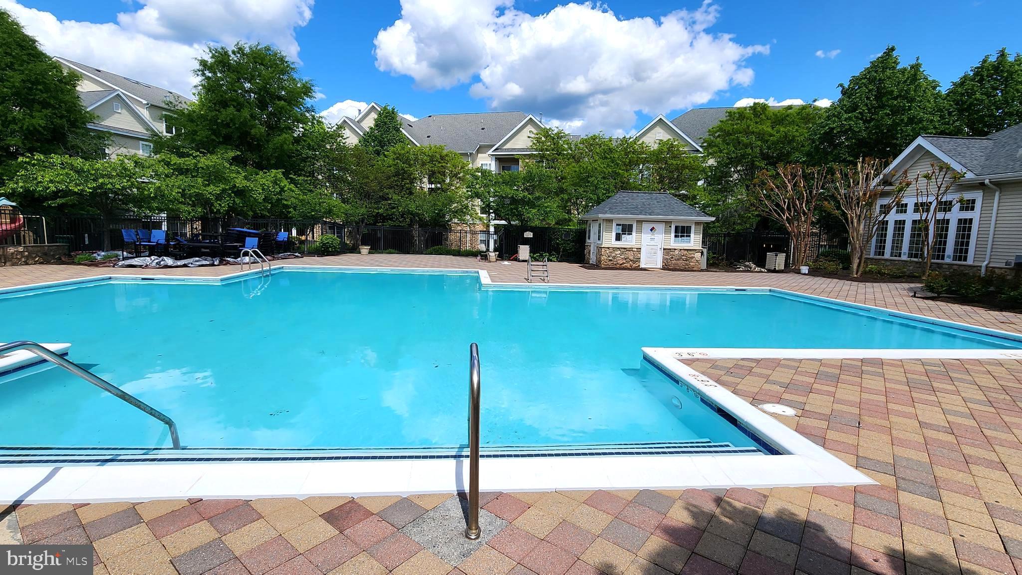 STONEGATE - Residential