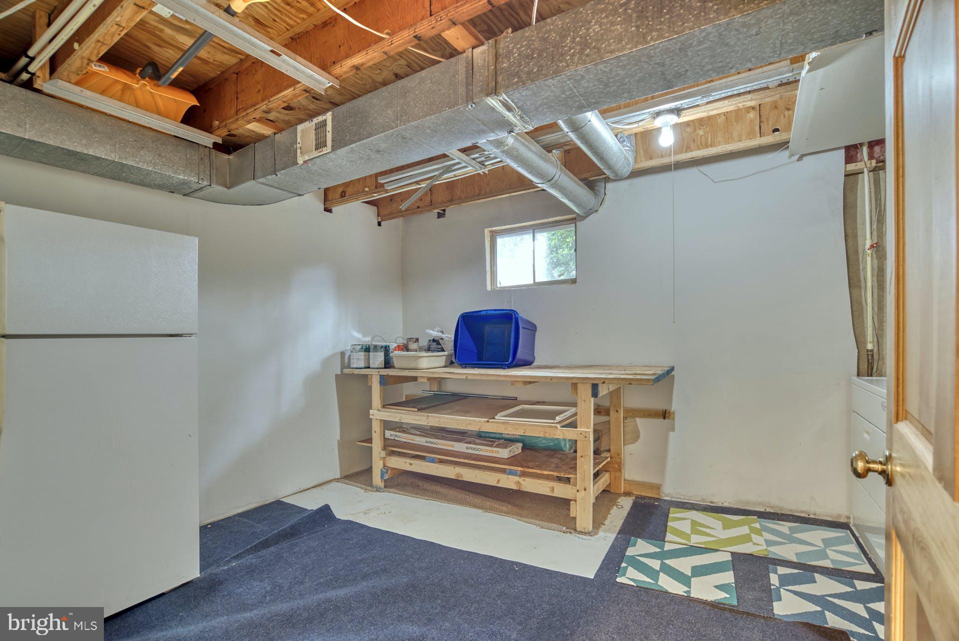 DUNDREE KNOLL - Residential