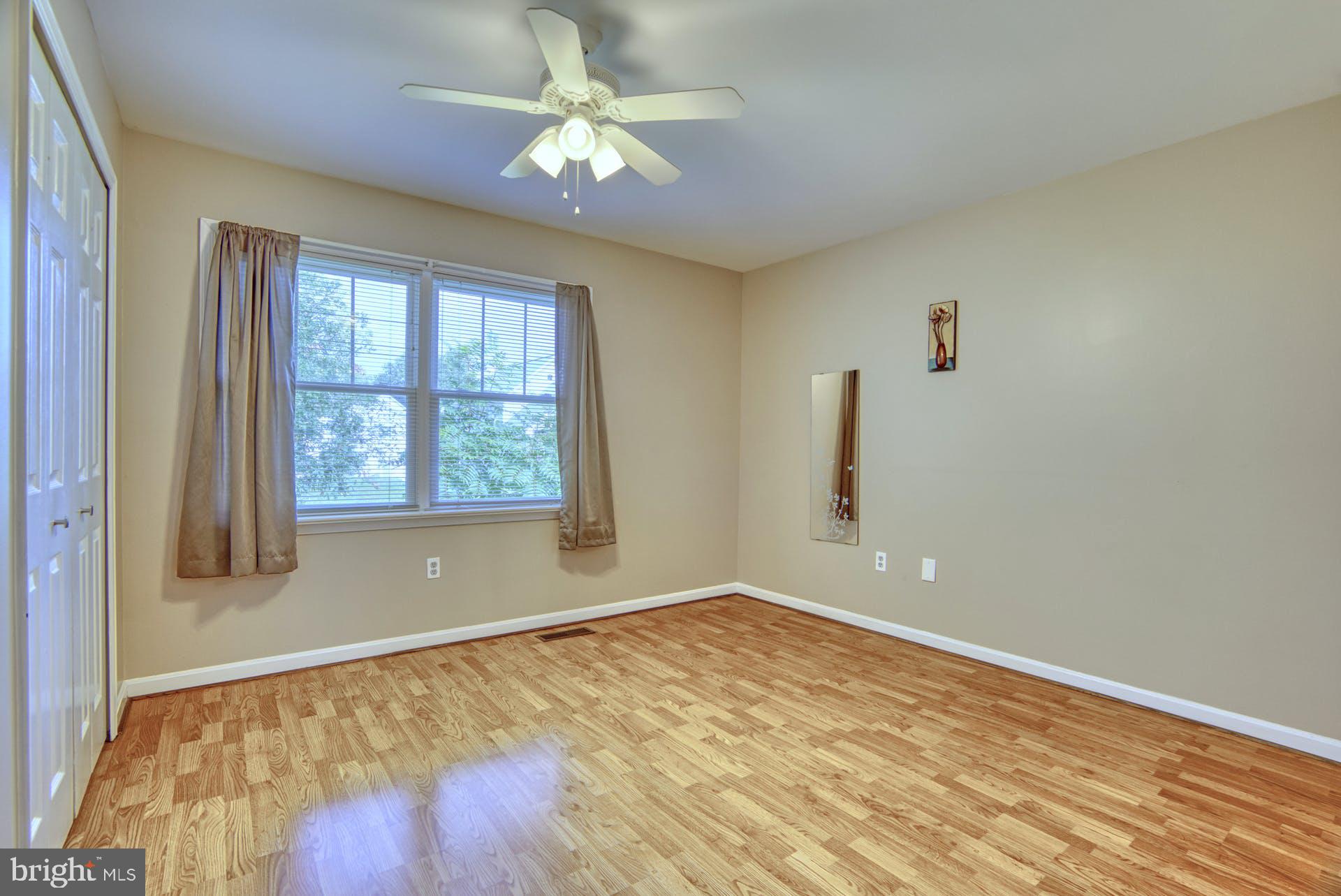 DUNDREE KNOLL - Residential