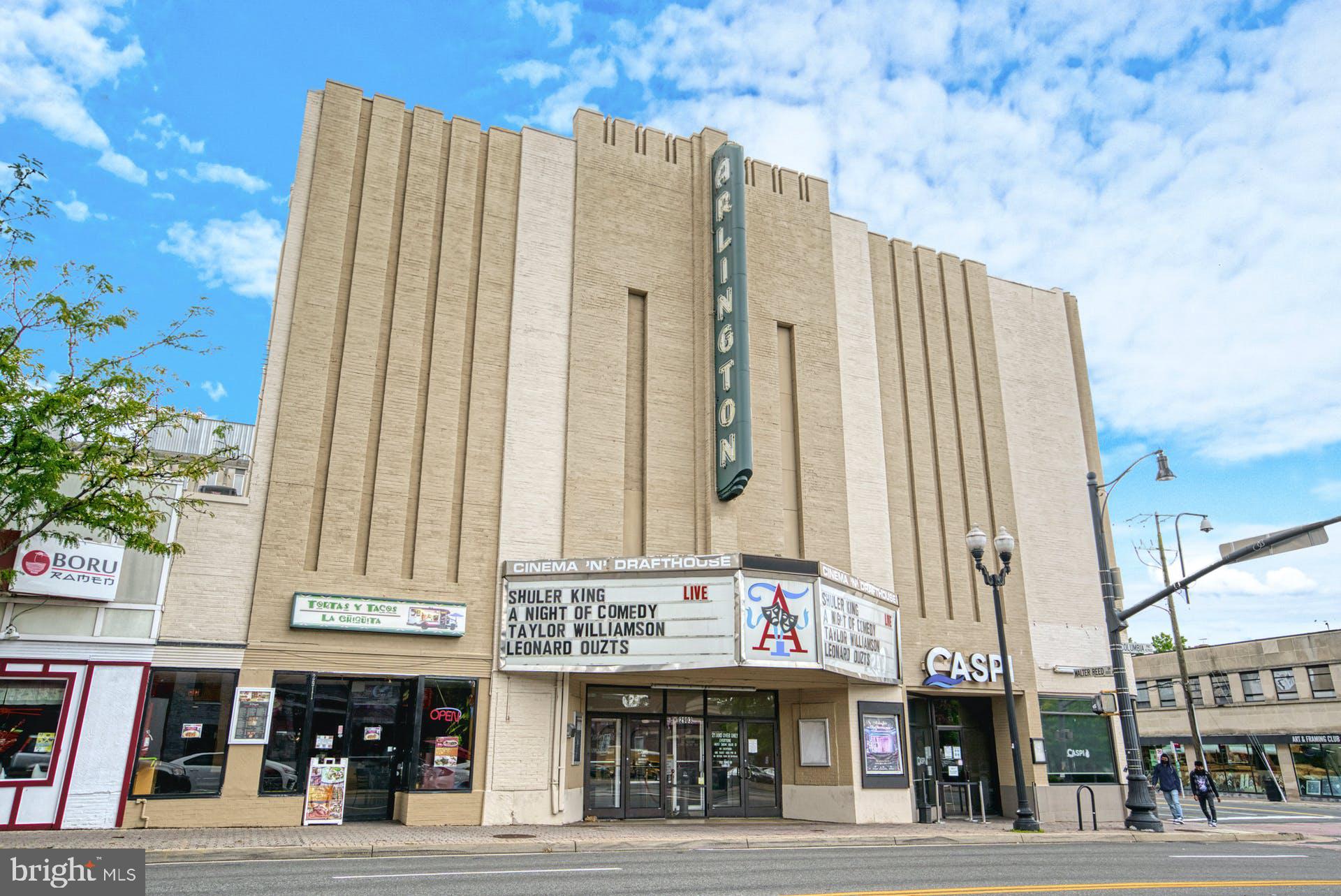 DUNDREE KNOLL - Residential