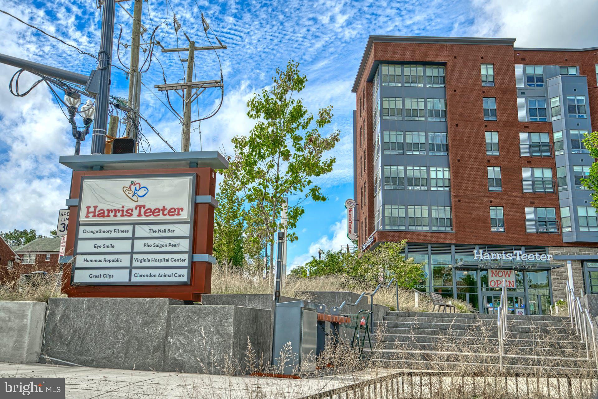 DUNDREE KNOLL - Residential