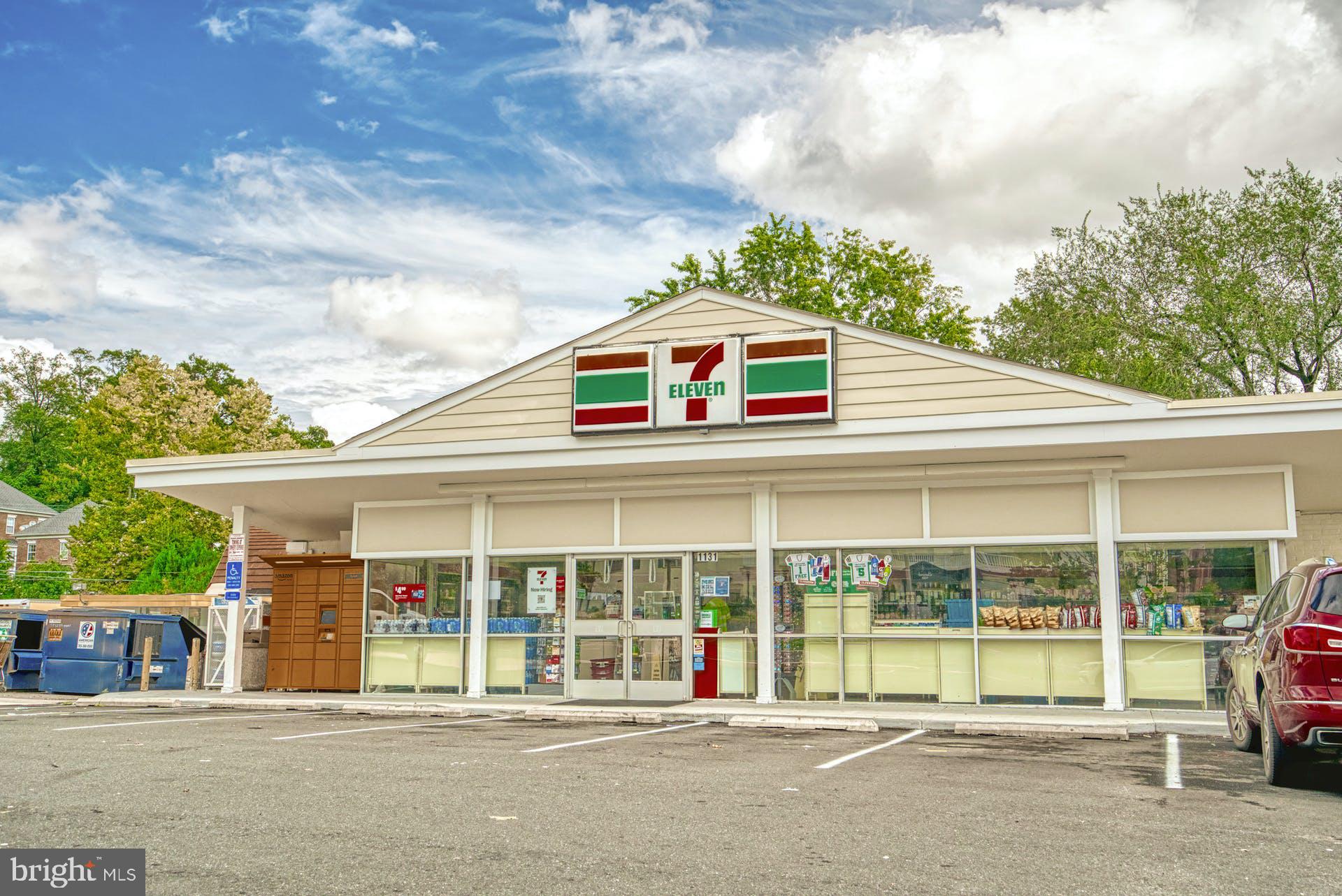 DUNDREE KNOLL - Residential