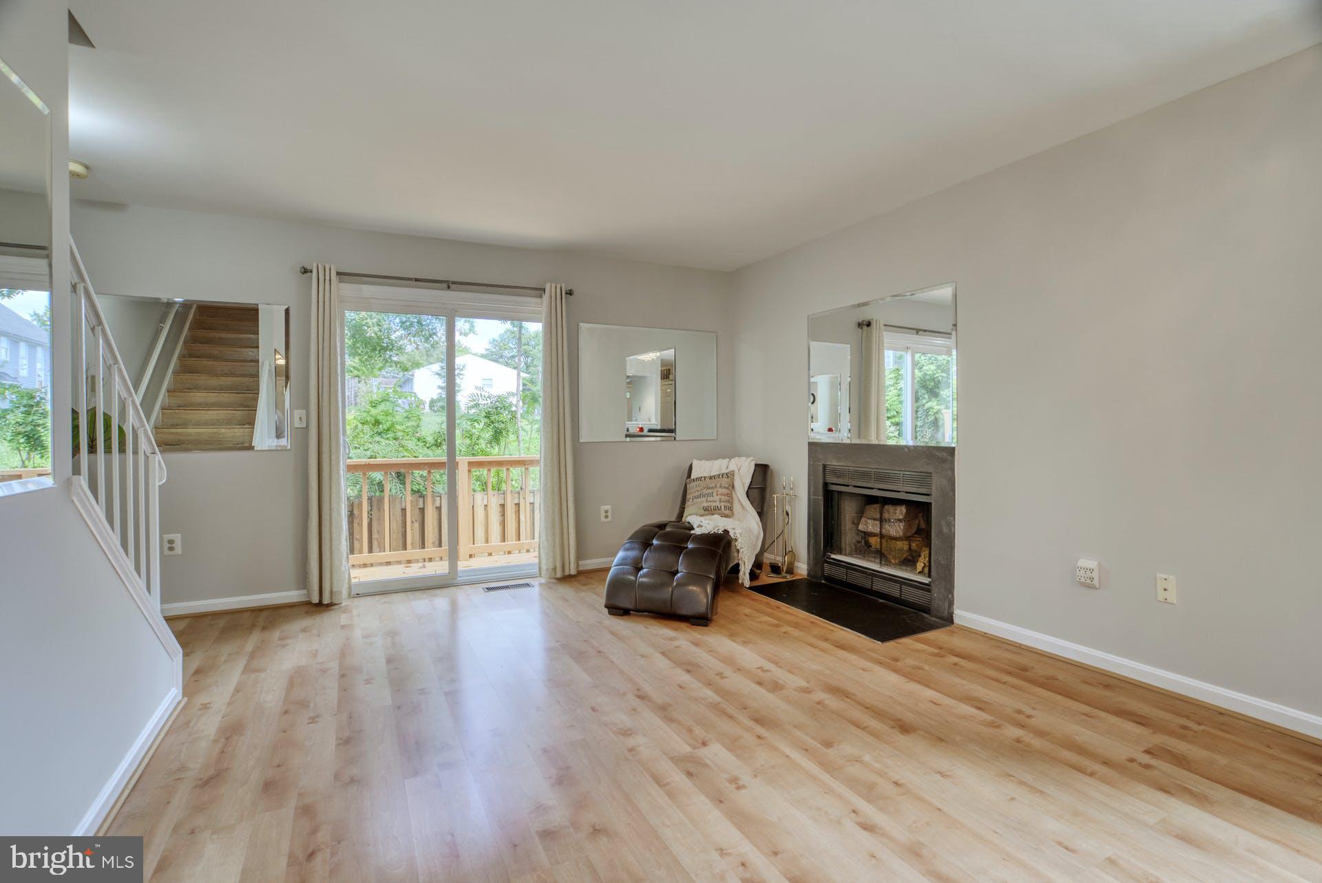 DUNDREE KNOLL - Residential