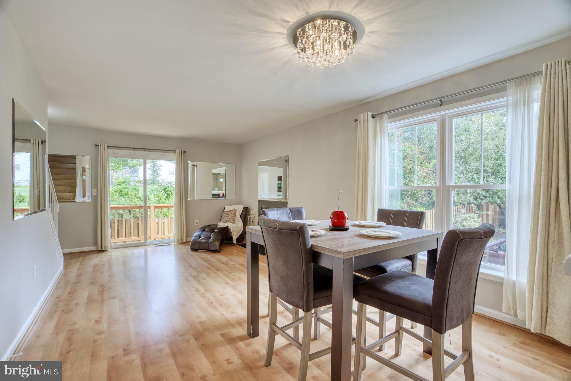 DUNDREE KNOLL - Residential