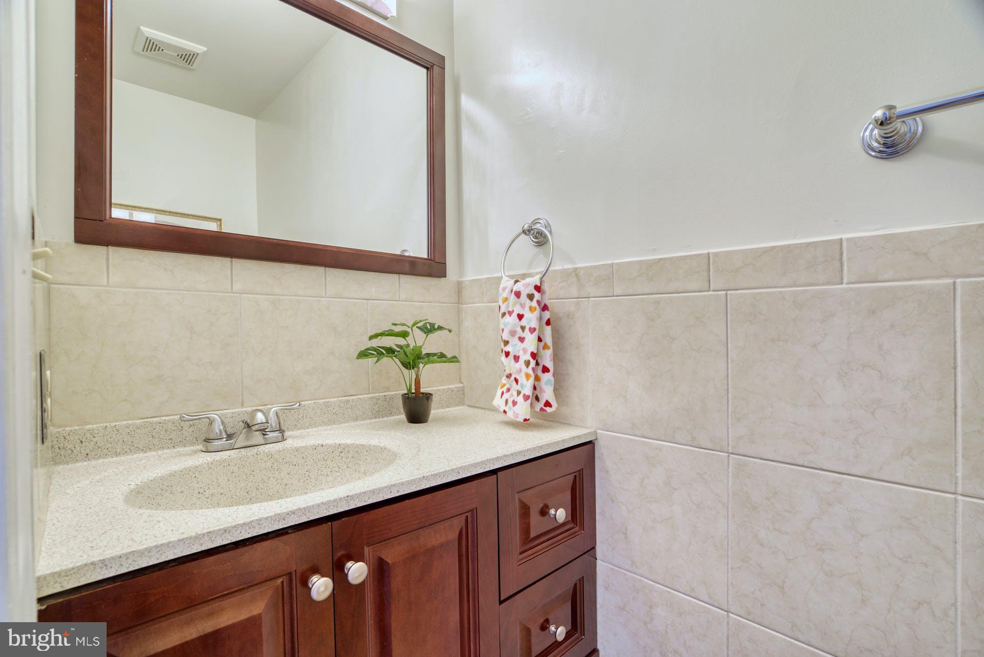 DUNDREE KNOLL - Residential