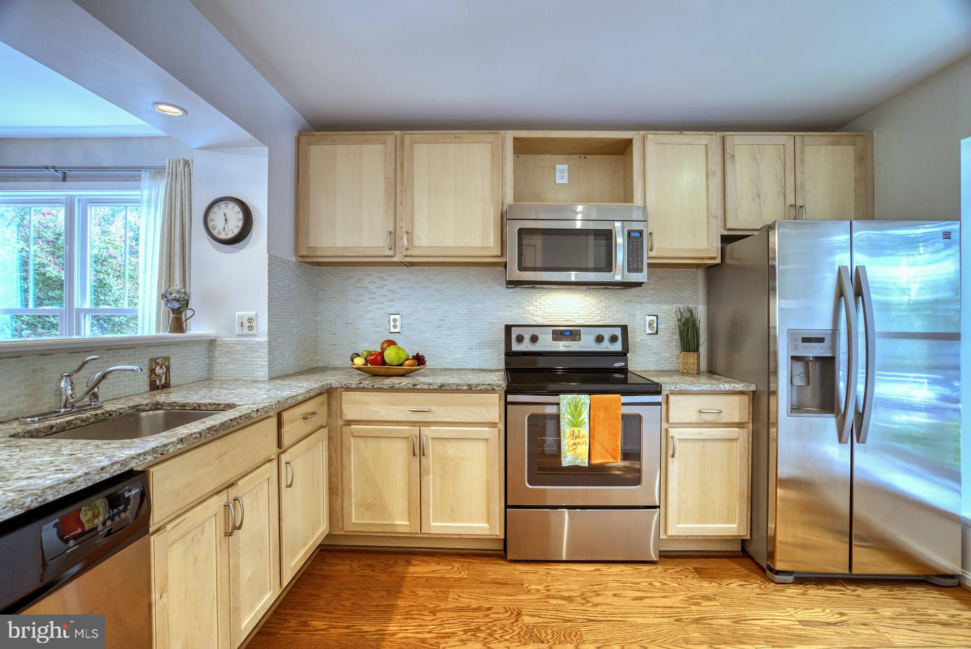 DUNDREE KNOLL - Residential