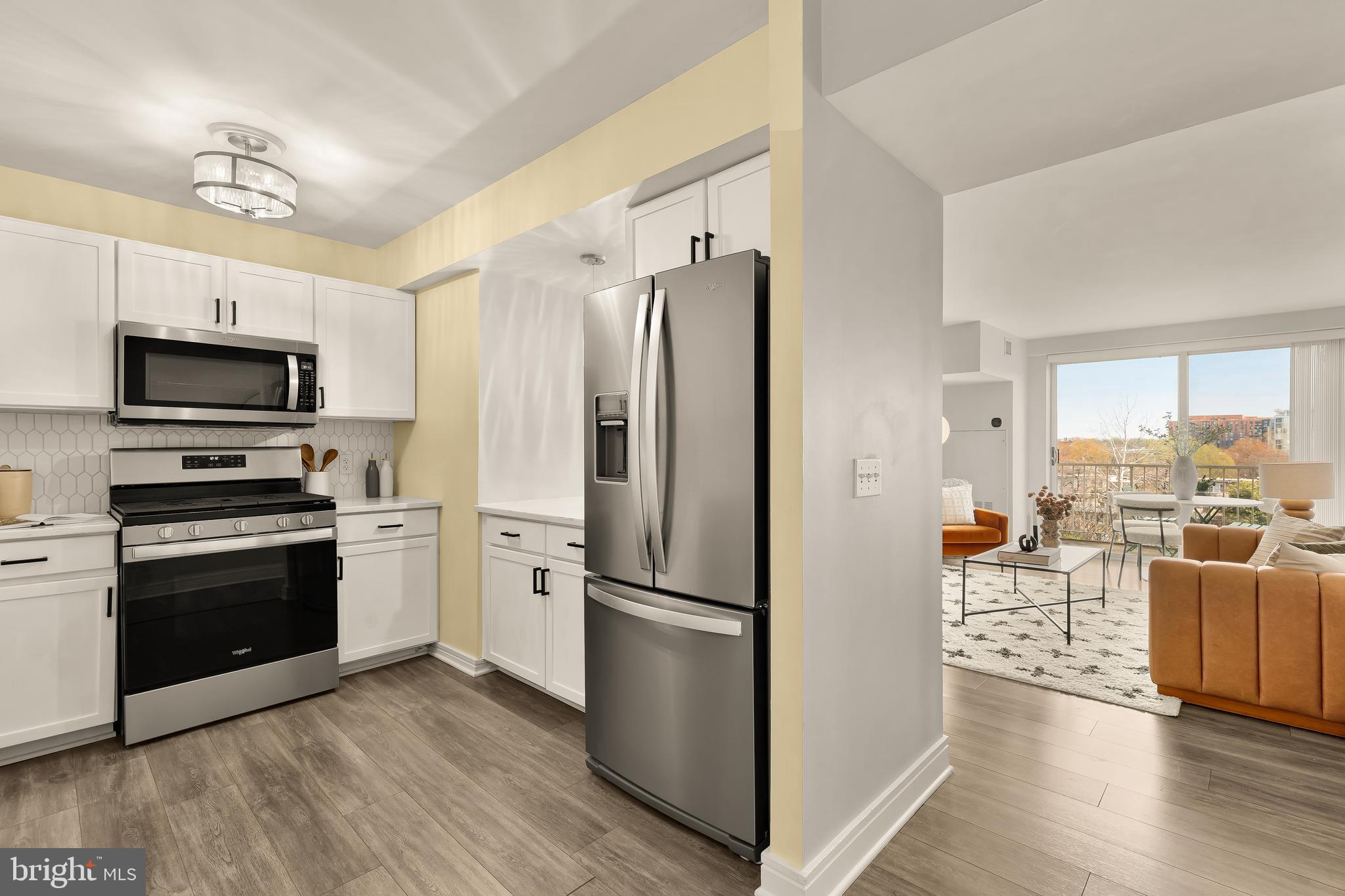 800 4TH STREET SW S409