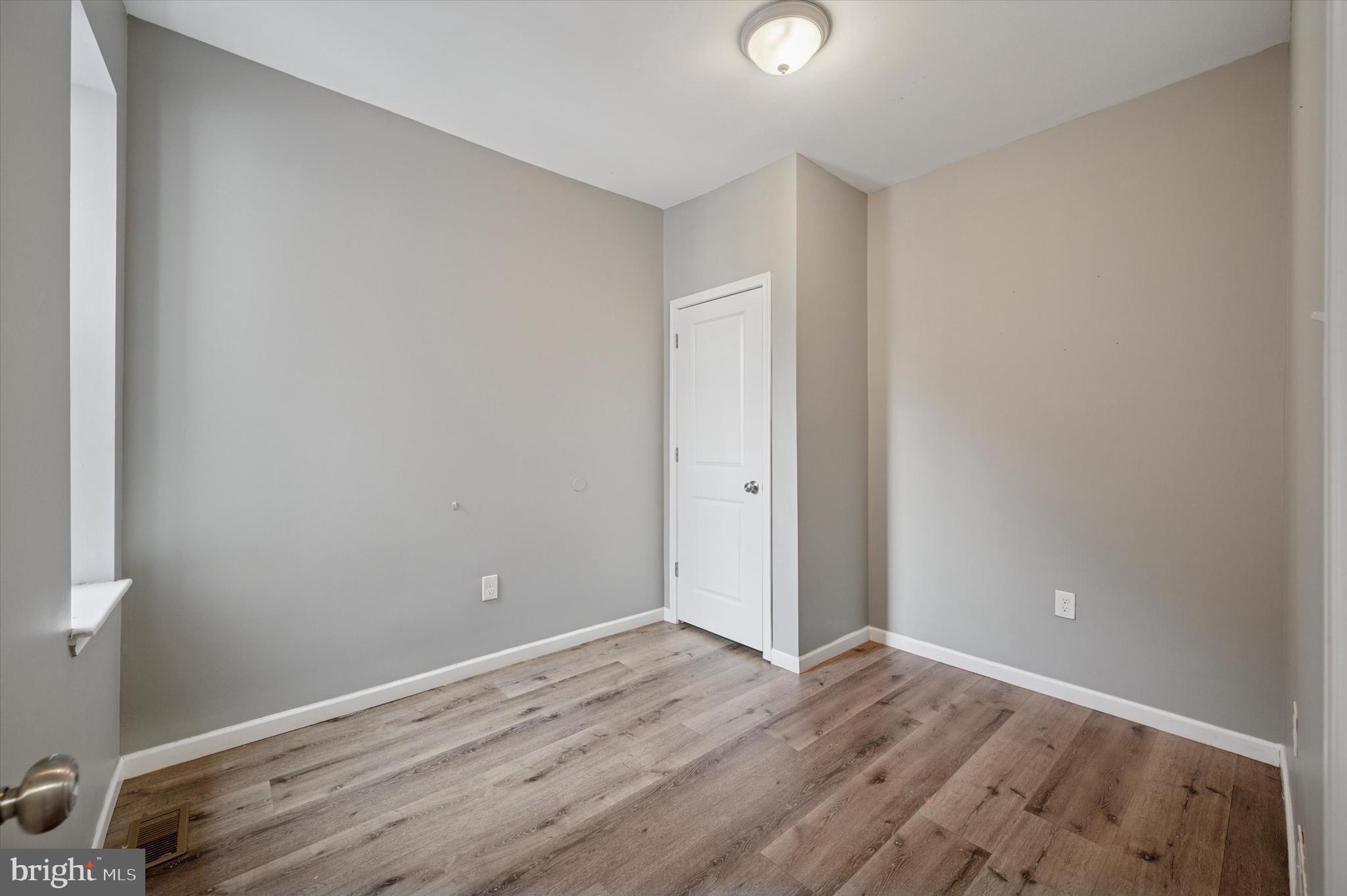 MILL CREEK - Residential