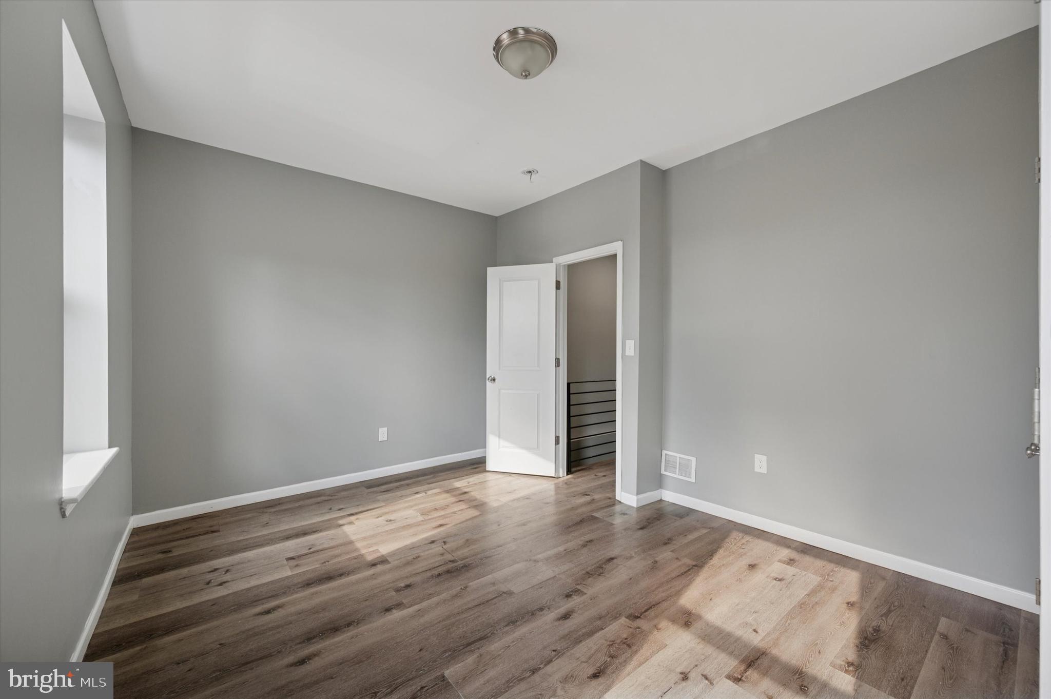 MILL CREEK - Residential